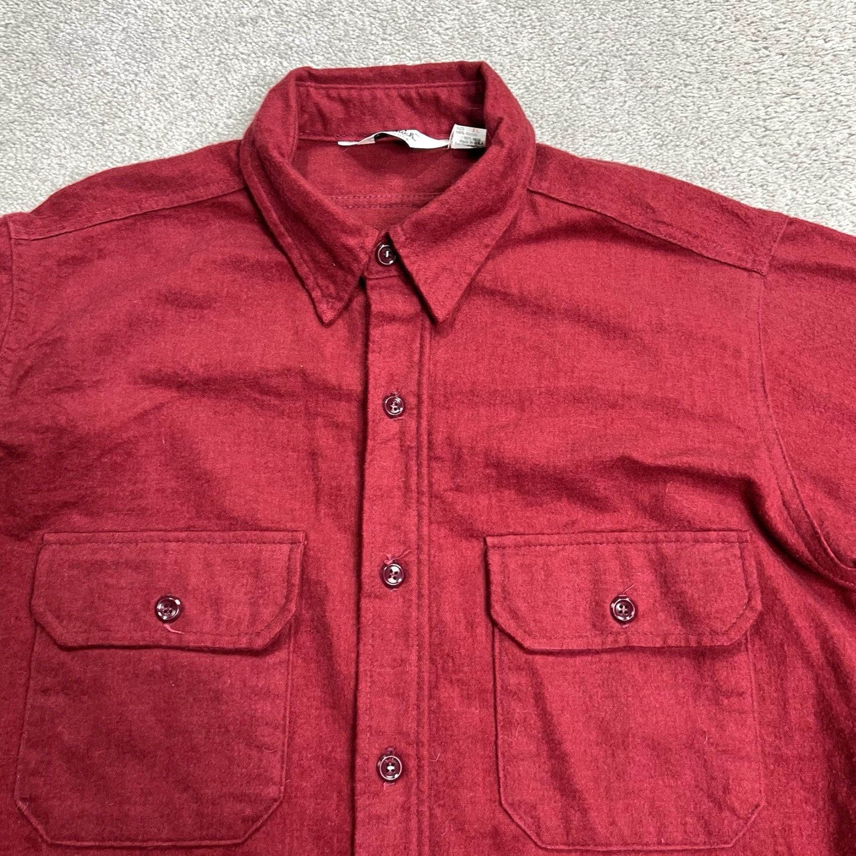 Vintage VINTAGE Woolrich Shirt Men XL Red Flannel Button Up Pockets 90s Cotton Wool USA Regular Mens Size US XL / EU 56 / 4 - 3 Thumbnail