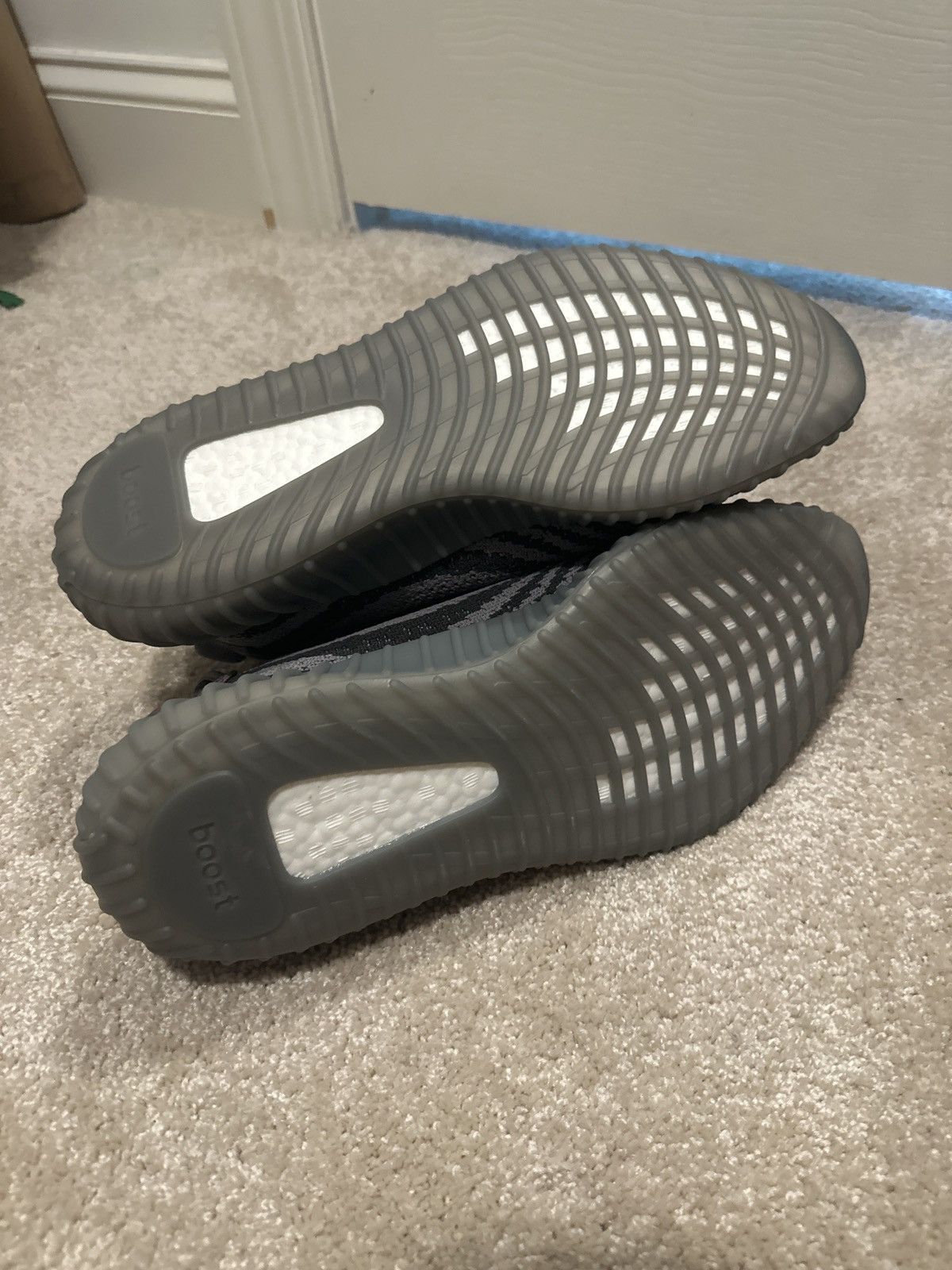 Adidas Adidas Yeezy Boost 350 V2 Beluga 2.0 Size US 12 / EU 45 - 5 Thumbnail
