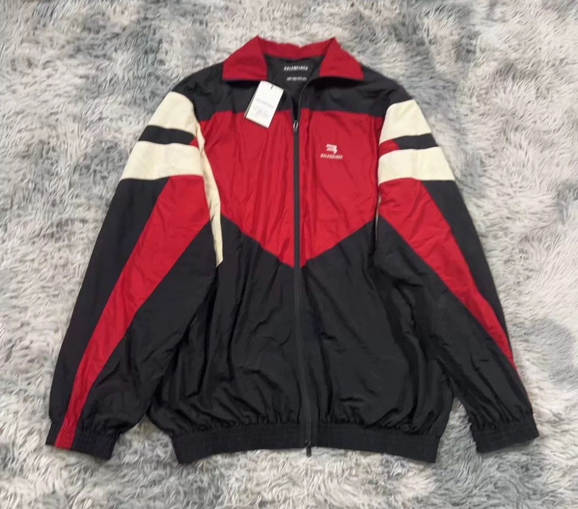 Balenciaga balenciaga Red school uniform jacket Size US S / EU 44-46 / 1 - 3 Thumbnail