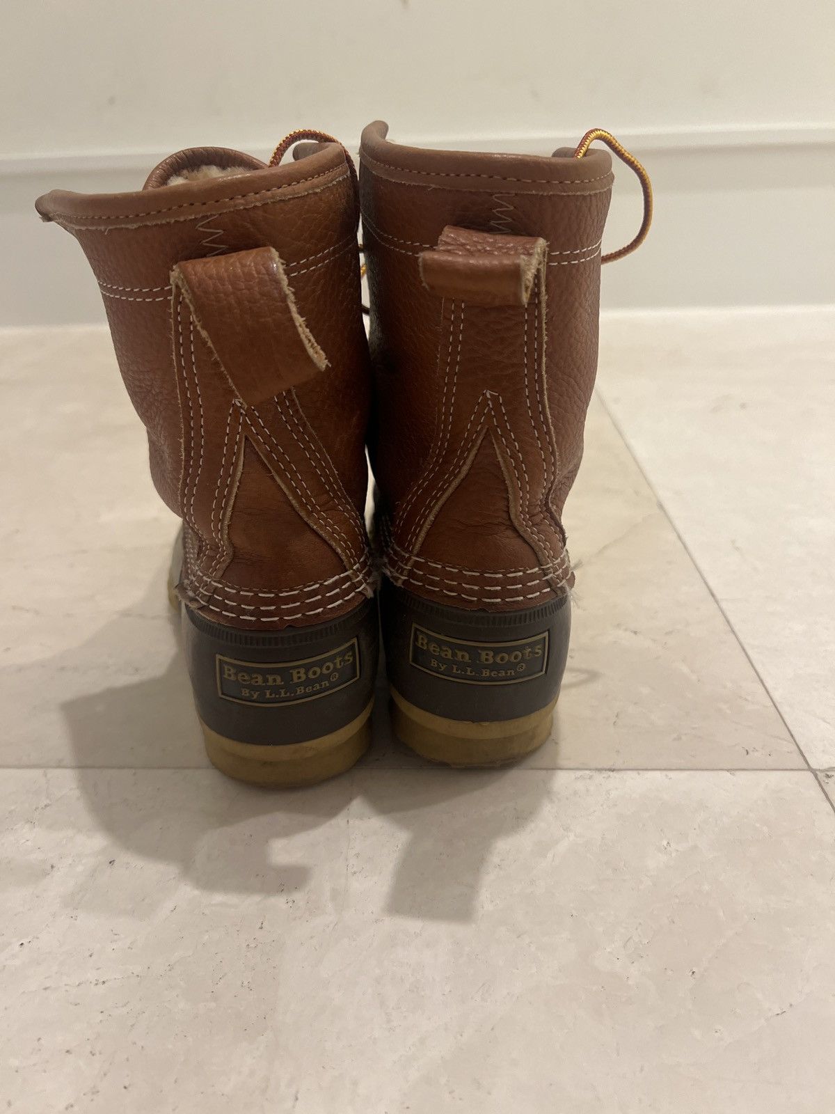 L.L. Bean Bean Boots size 8M. Good condition Size US 8 / EU 41 - 3 Thumbnail