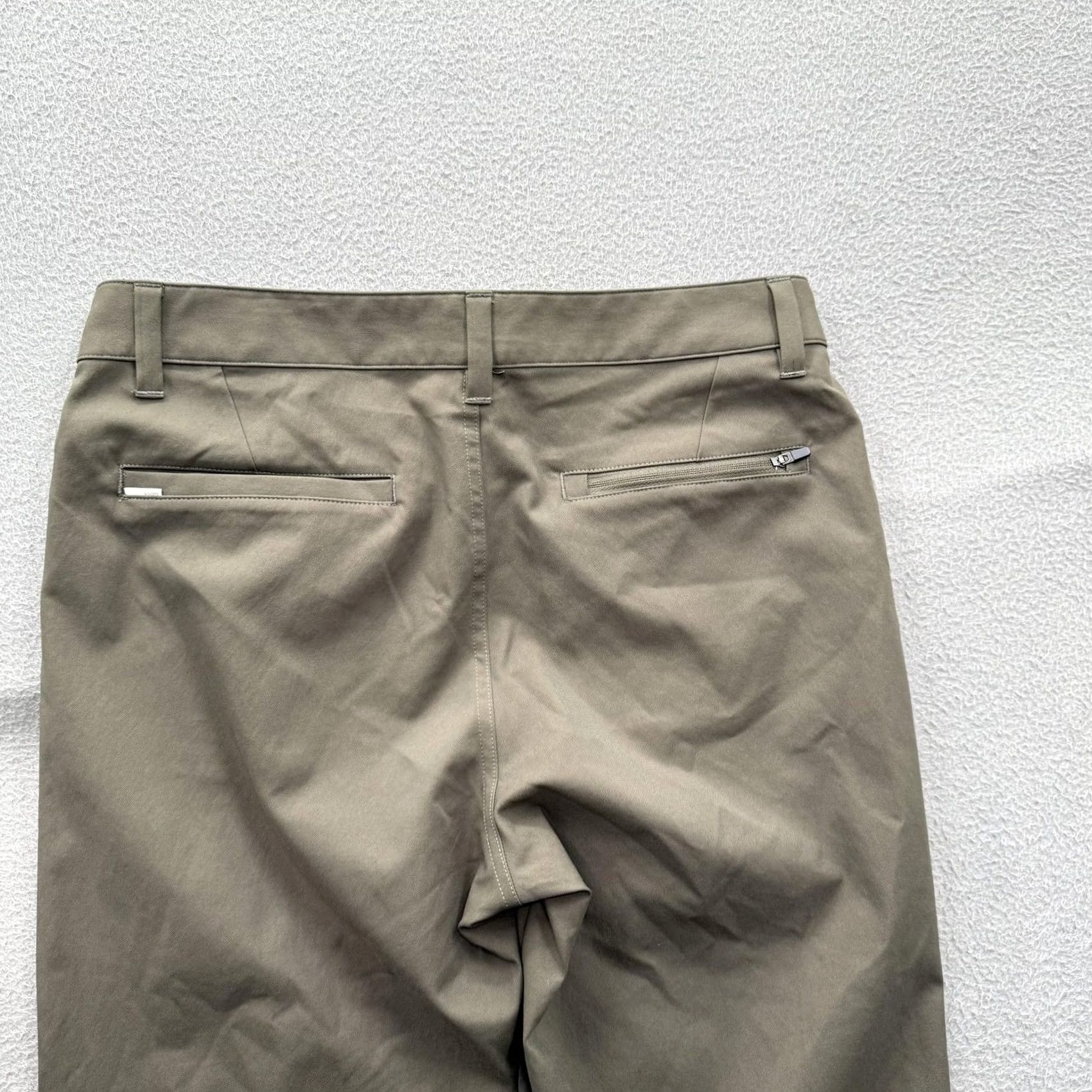 Vuori Vuori Pants Mens 28 Green 28x30 Fits Slim Fit Stretch Performance Chino Size US 28 / EU 44 - 8 Thumbnail