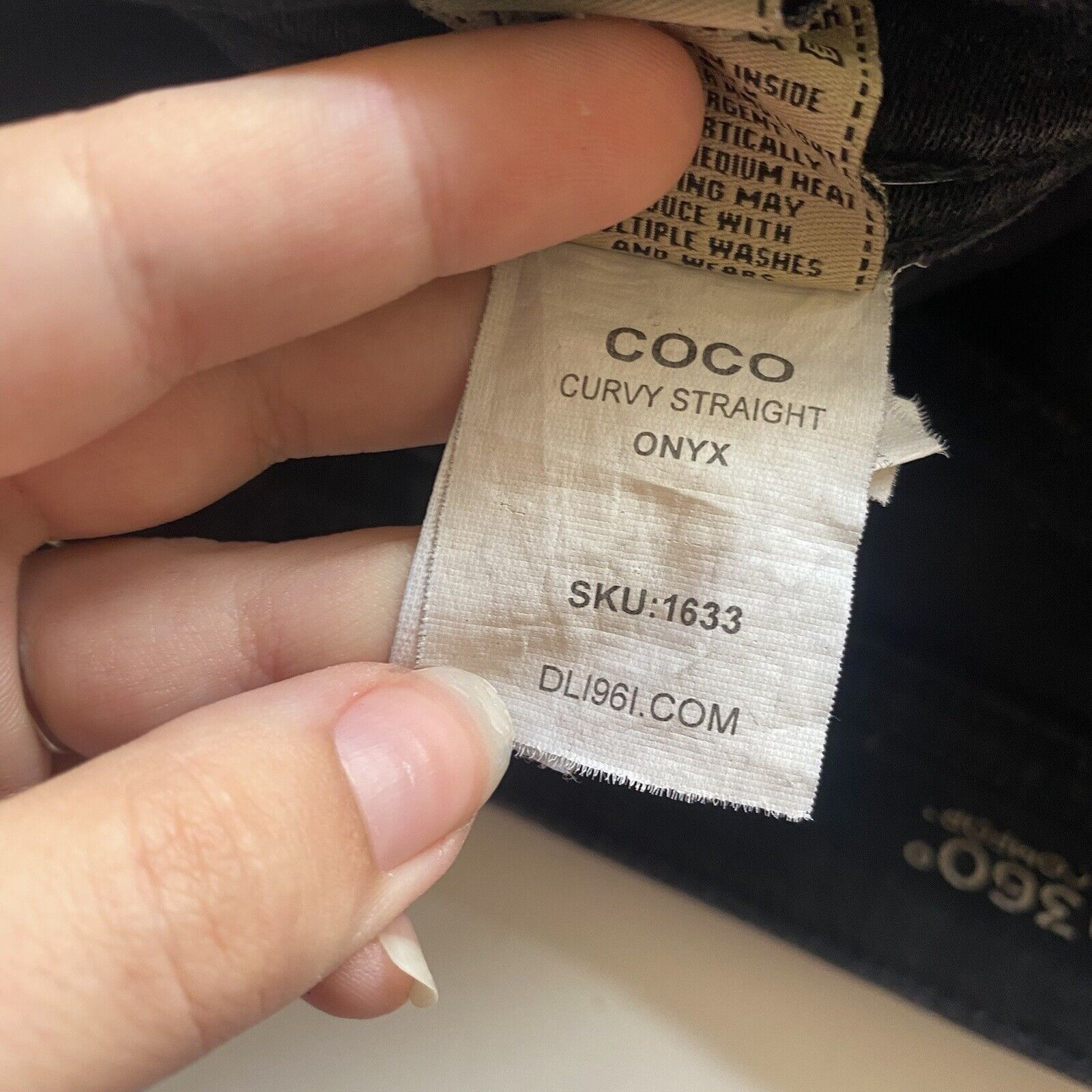 DL1961 DL1961 Womens Jeans Black Coco Curvy Straight Mid Rise Dark Size 27" / US 4 / IT 40 - 3 Thumbnail