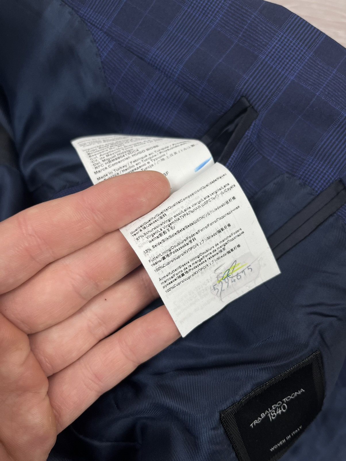 Hugo Boss Hugo Boss Wool/Silk Plaid Blue Two Buttons Suit Blazer Pants Size 36R - 16 Thumbnail
