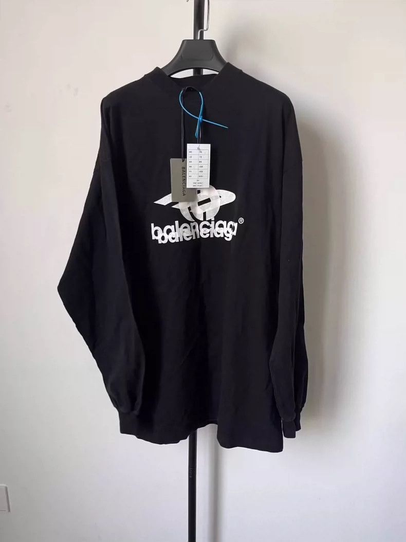 Other Balenciaga Phantom Overlapping logo Long Sleeve Sweater Size US S / EU 44-46 / 1 - 1 Thumbnail