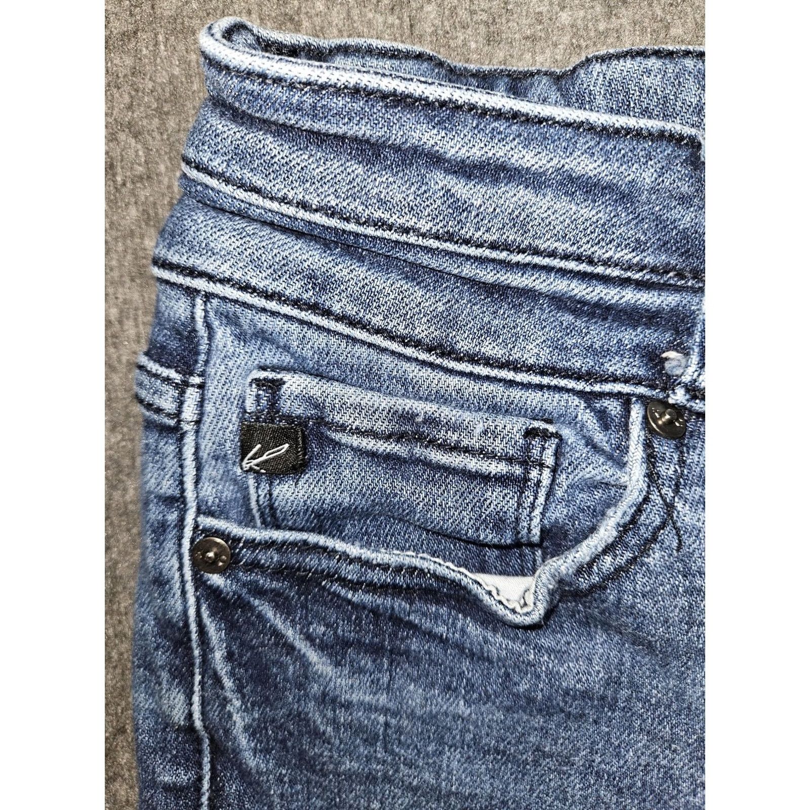 Vintage KanCan Jeans Juniors 9/28 Blue Mid Rise Skinny Distressed Stretch Denim Pants Size 30" / US 8 / IT 44 - 7 Thumbnail