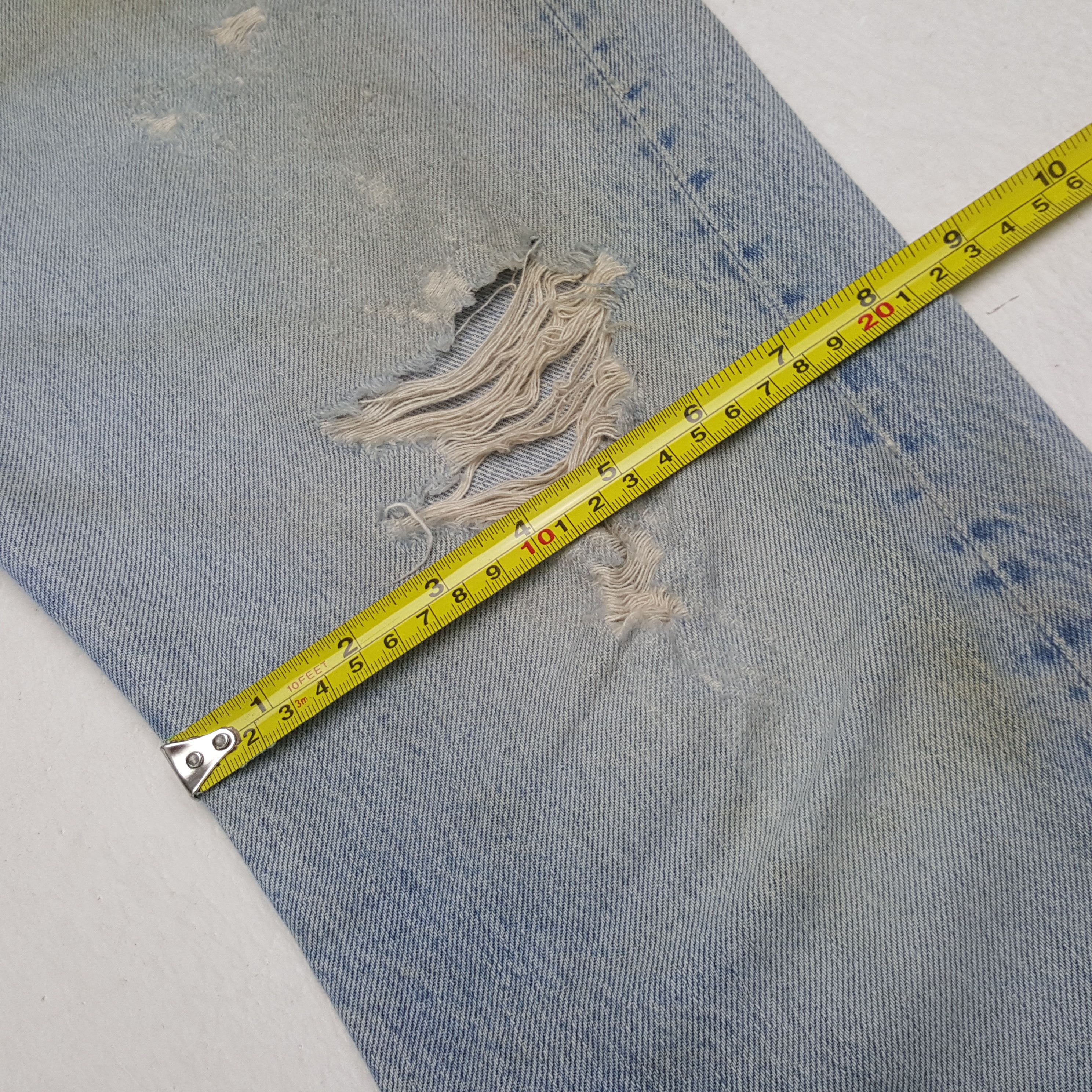 Levi's Vintage Levi's Kurt Cobain Style Distressed Jeans RR20 Size US 30 / EU 46 - 10 Thumbnail