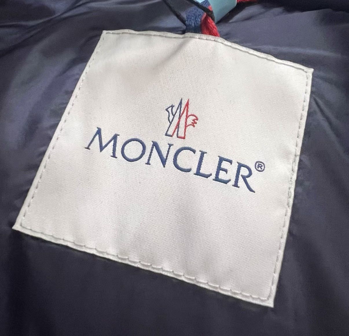 Moncler Moncler Down Jacket with Color-blocked Cuffs J41 Size US M / EU 48-50 / 2 - 6 Thumbnail