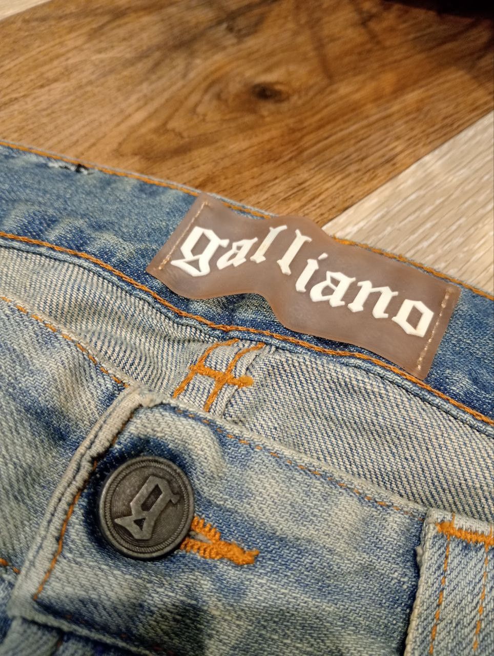 John Galliano JOHN GALLIANO BLUE DISTRESSED DENIM JEANS - SIZE 32 Size US 32 / EU 48 - 6 Thumbnail