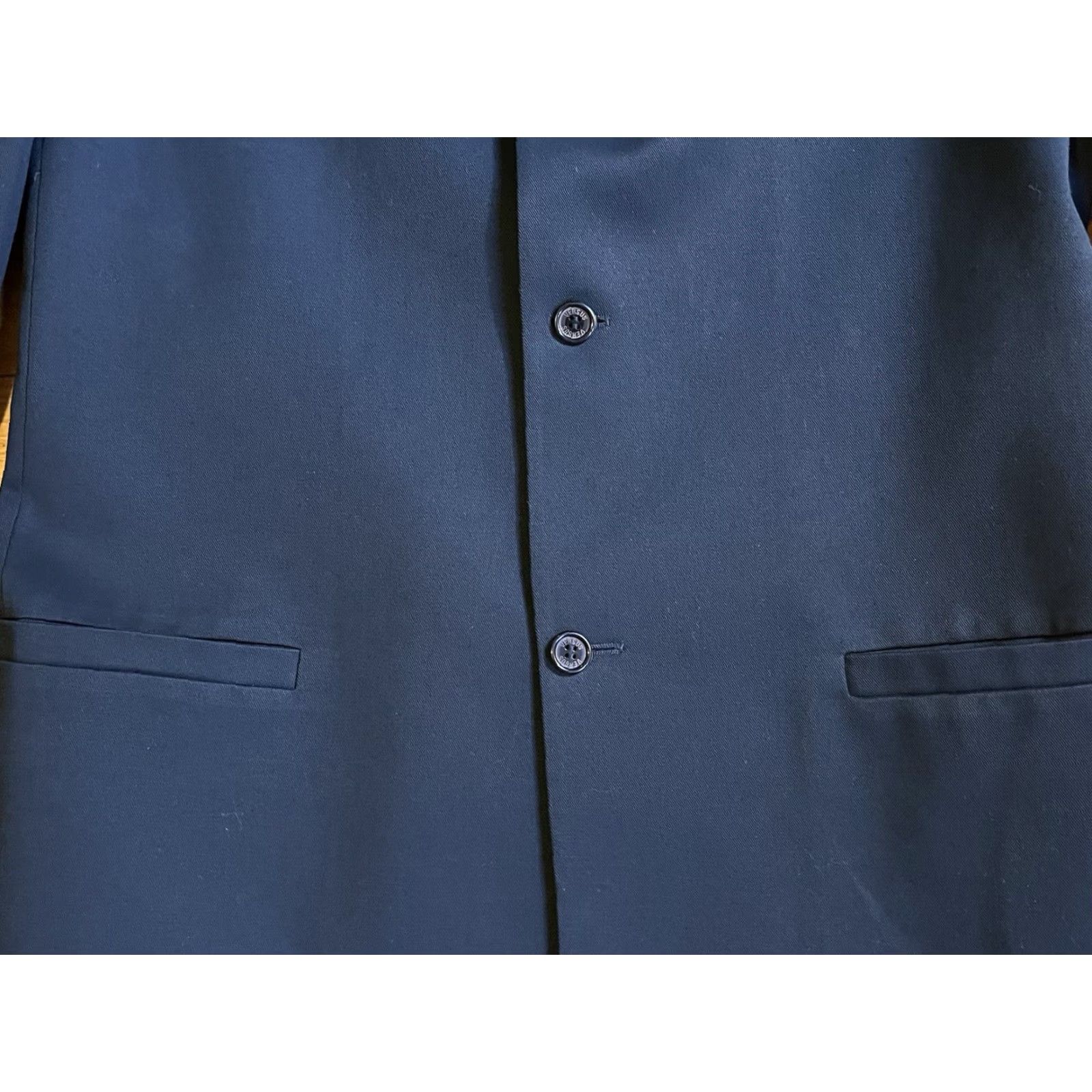 Versace VINTAGE Versace Versus Blazer Men Black 54 Three-Button Notch Lapel Wool Solid 40 Chest Regular Fit Front Three-Button JACKET Size 54R - 3 Thumbnail
