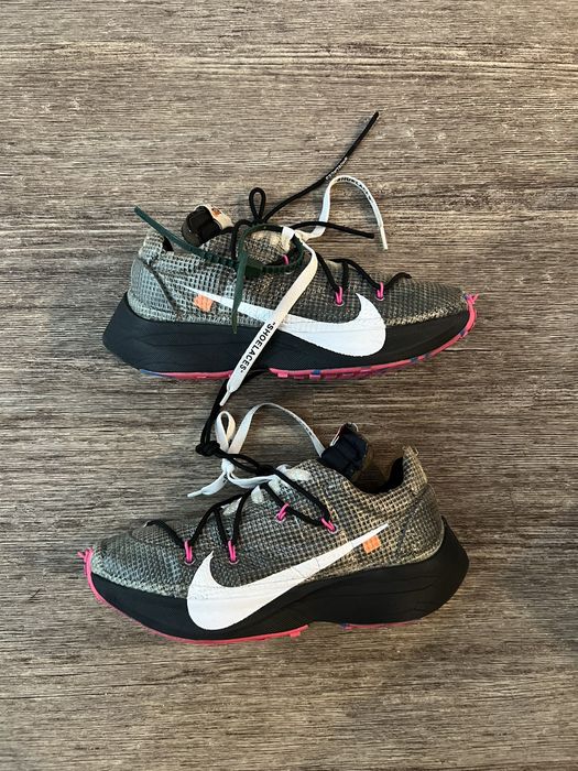 off white x wmns vapor street laser fuchsia