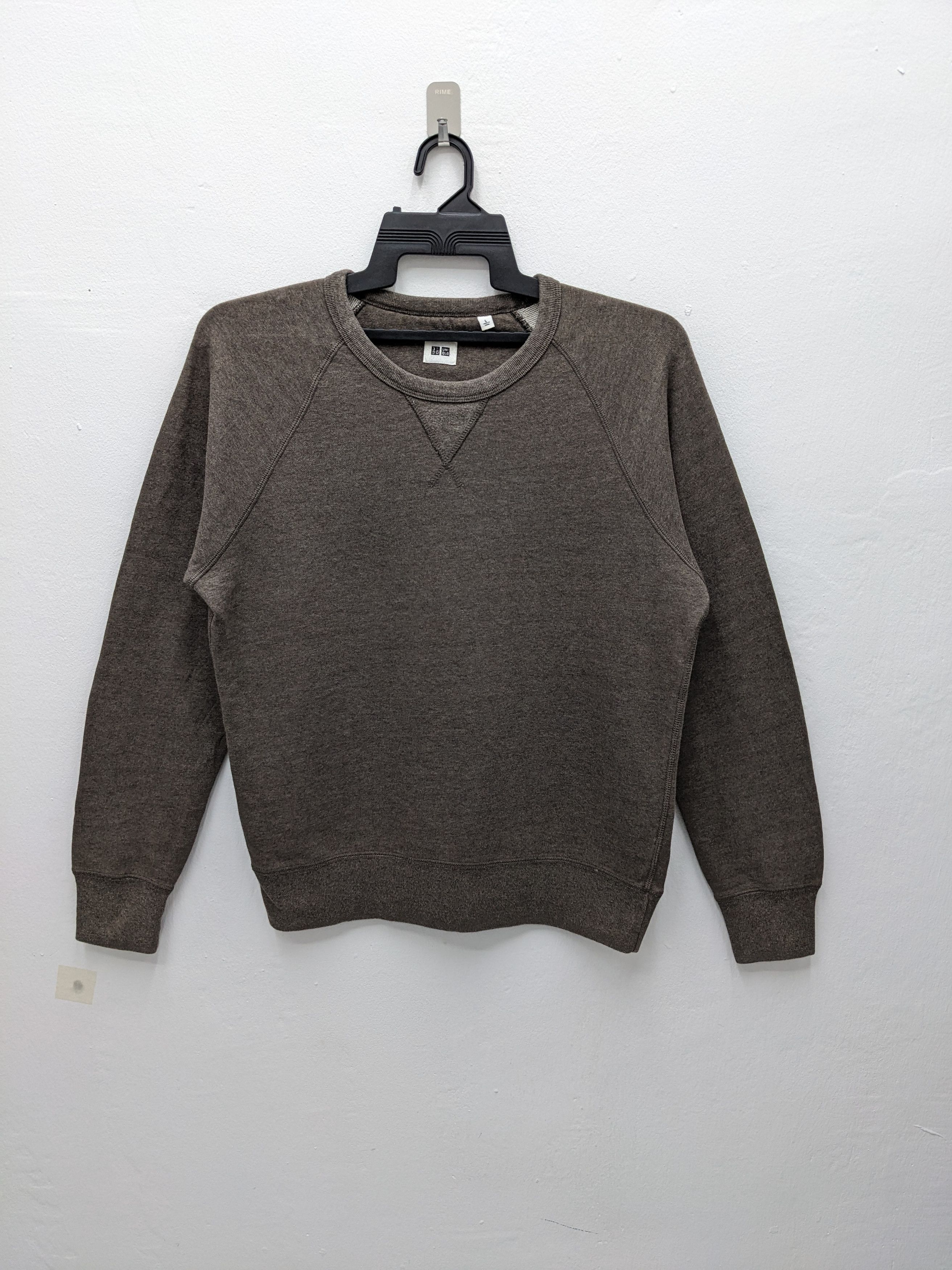 Japanese Brand Japanese Brand UNIQLO Sweatshirt Size US L / EU 52-54 / 3 - 2 Thumbnail