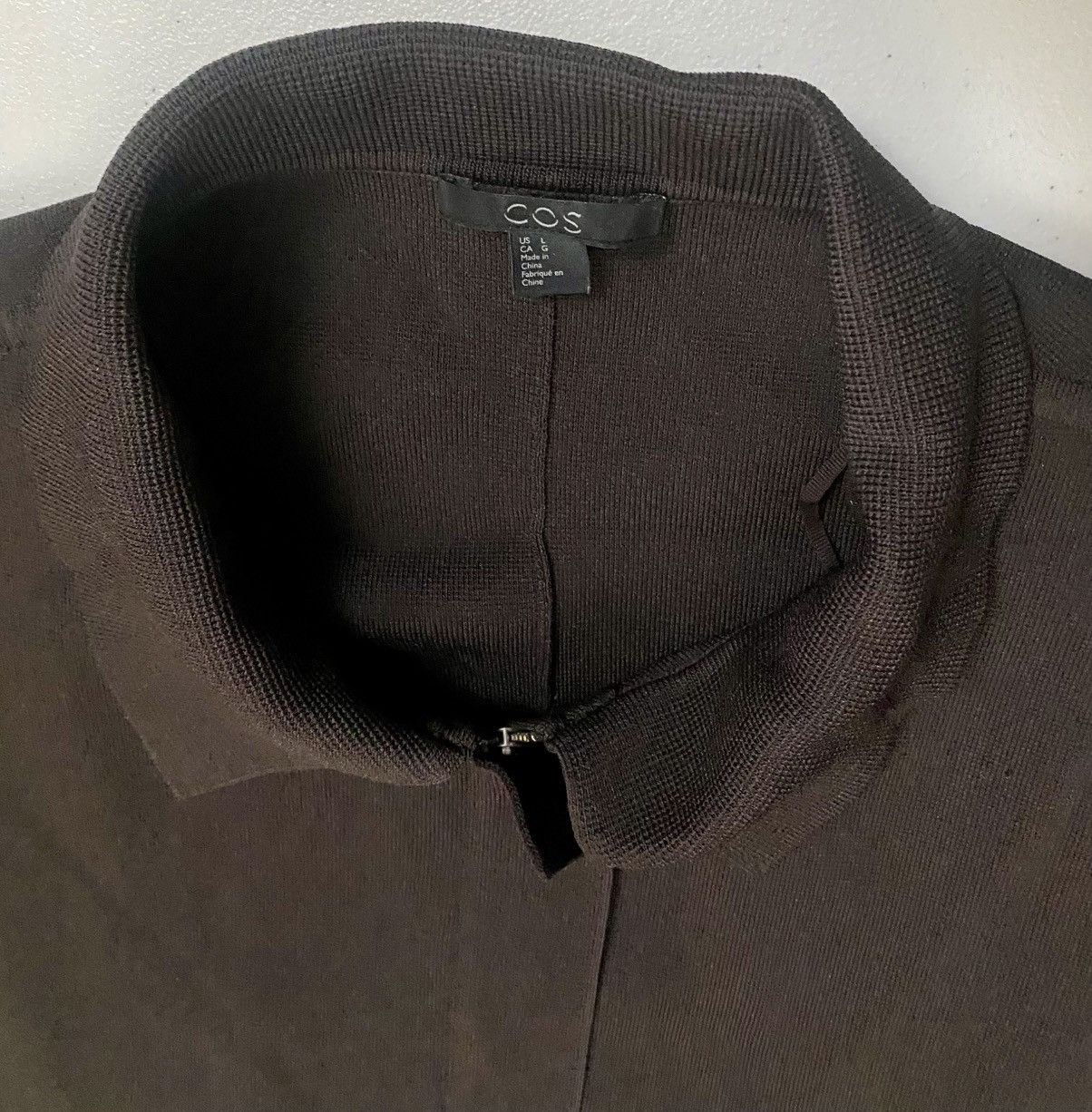 Cos COS Dark Brown Cropped Oversized Scrunched Back Cardigan L Size L / US 10 / IT 46 - 3 Thumbnail