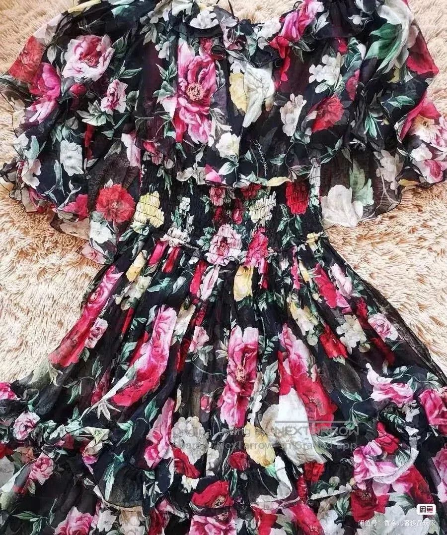 Dolce & Gabbana DG Floral Print Dress Size 38. Size S / US 4 / IT 40 - 1 Thumbnail