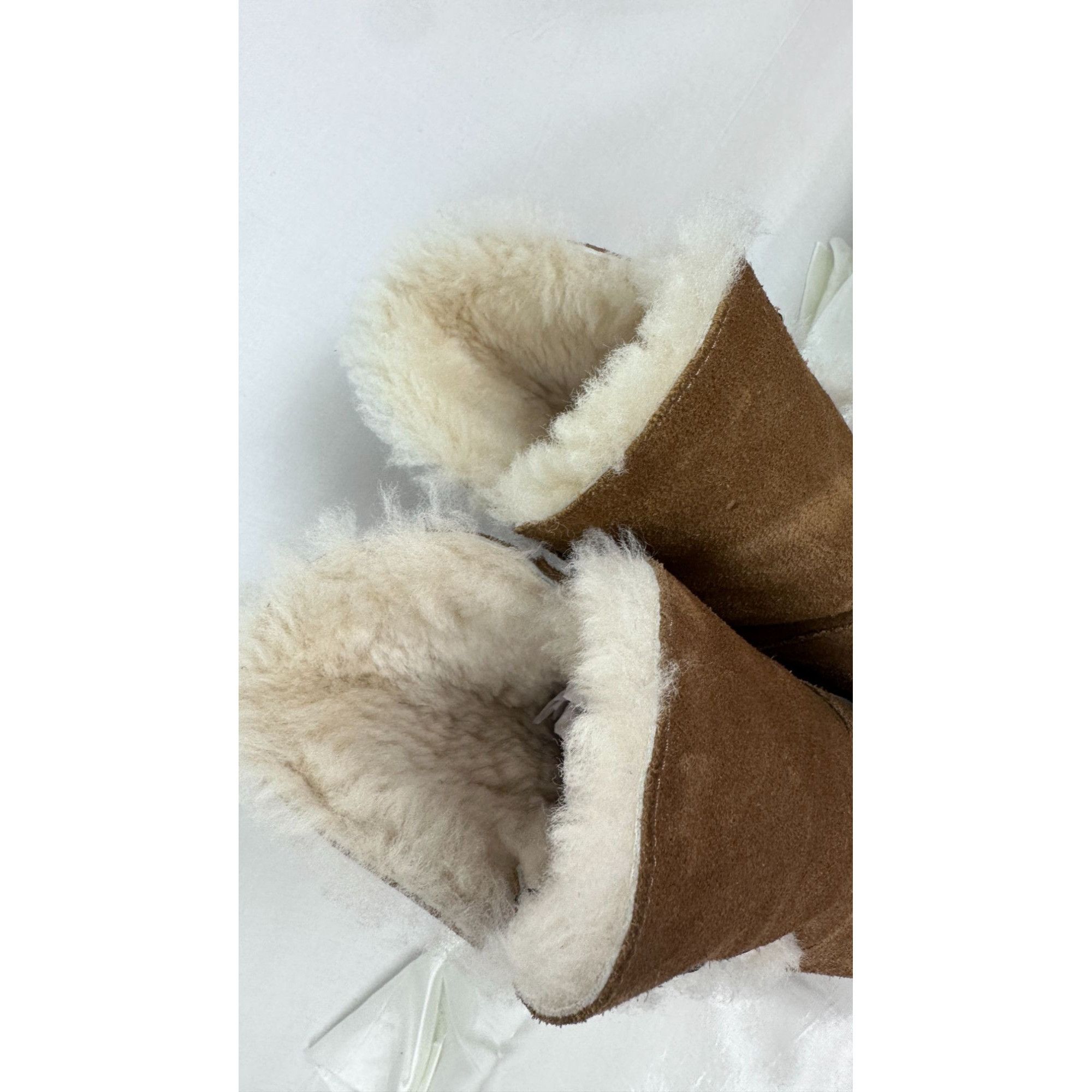 Ugg UGG Womens Brown Suede & Sheepskin Lined Winter Boots Size 8 Size US 8 / IT 38 - 11 Thumbnail