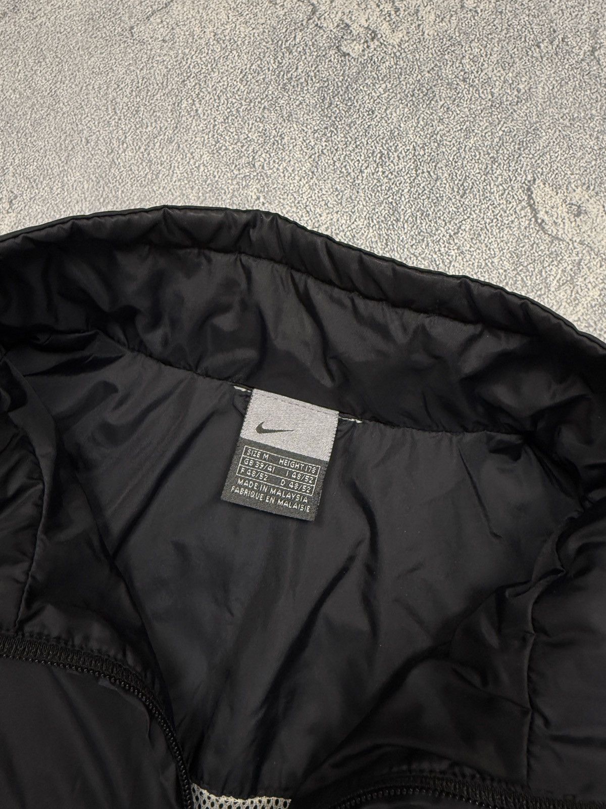 Nike Nike Vintage Nylon Jacket Size US M / EU 48-50 / 2 - 9 Thumbnail