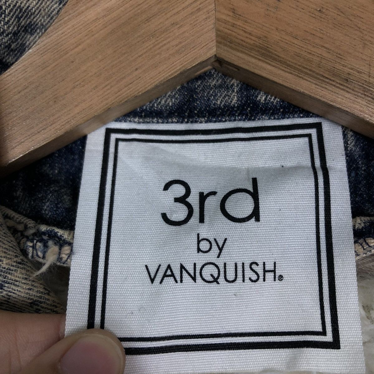 Japanese Brand 🔥Acid Wash Denim Jacket Design Mink Fur Lining Winter Size US M / EU 48-50 / 2 - 12 Thumbnail
