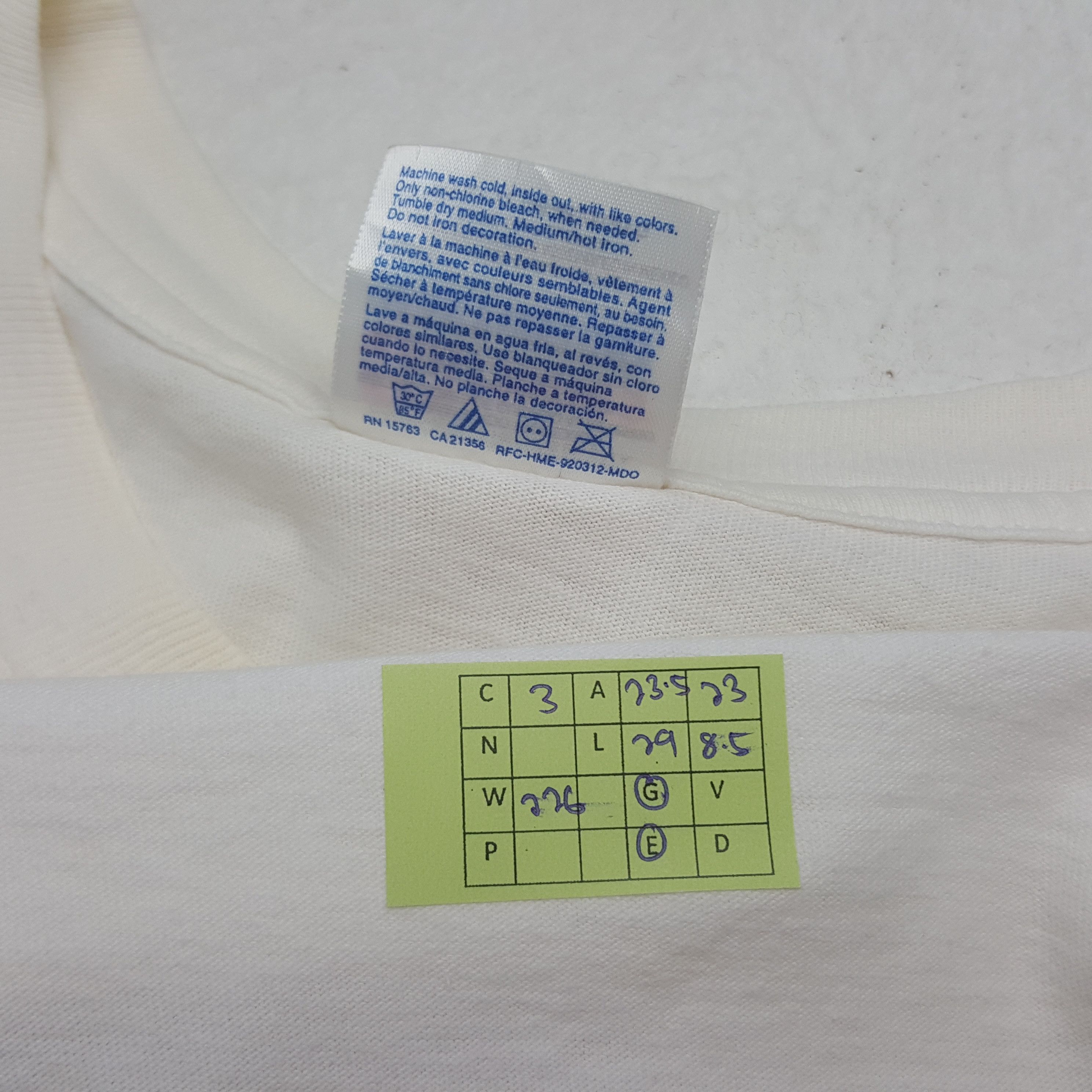 Vintage Vintage White Angel Monument Freedom Hill 1971 Tshirt RR3 Size US XL / EU 56 / 4 - 6 Thumbnail