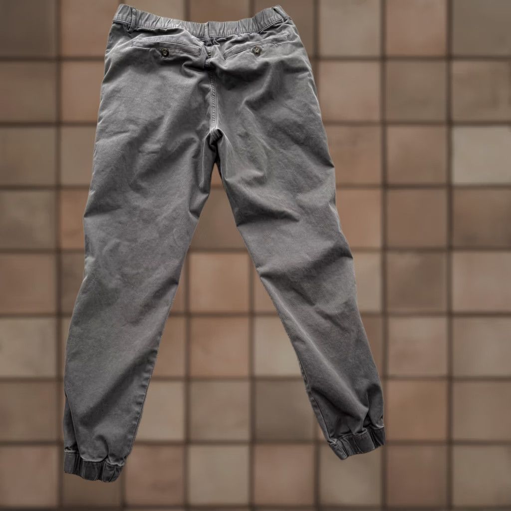 Vintage Bearbottom Pants Mens Large L 30 in Gray Jogger Elastic Waist Stretch Casual Slim Tapered Front Pockets Button Closure Size US 33 - 1 Thumbnail