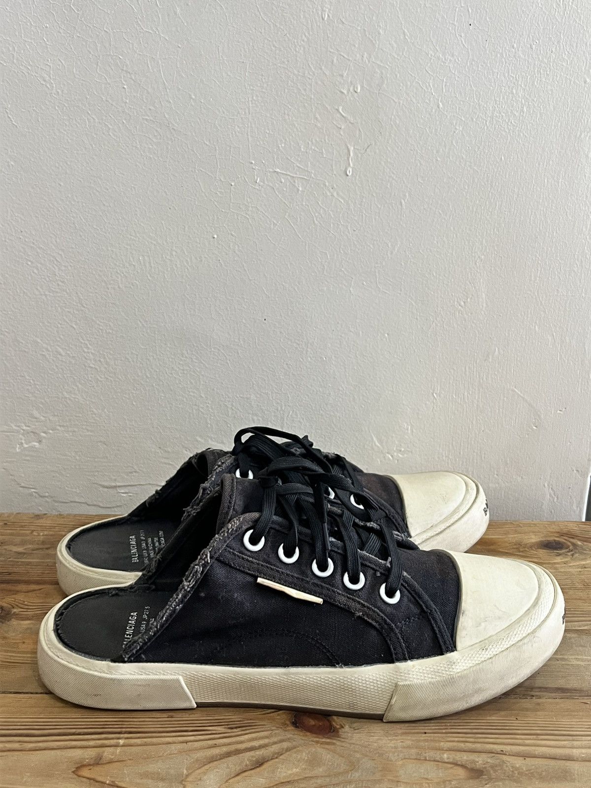 Balenciaga Balenciaga Paris lowTop Vulc Destroyer Fab/ Rub Size US 9 / EU 42 - 6 Thumbnail