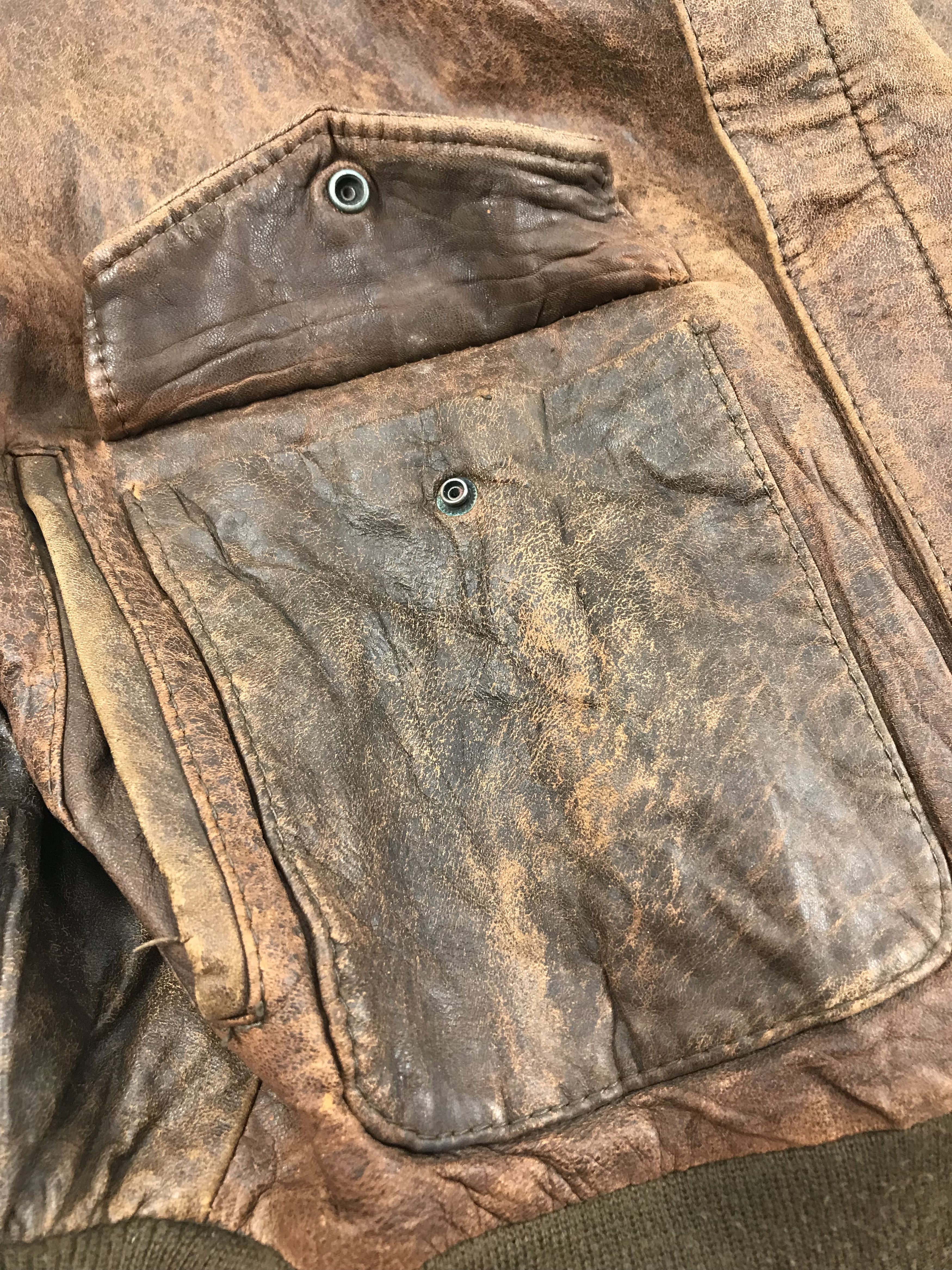 Avirex Vintage Avirex US Army Air Force Old Leather Flight Jacket Size US L / EU 52-54 / 3 - 7 Thumbnail