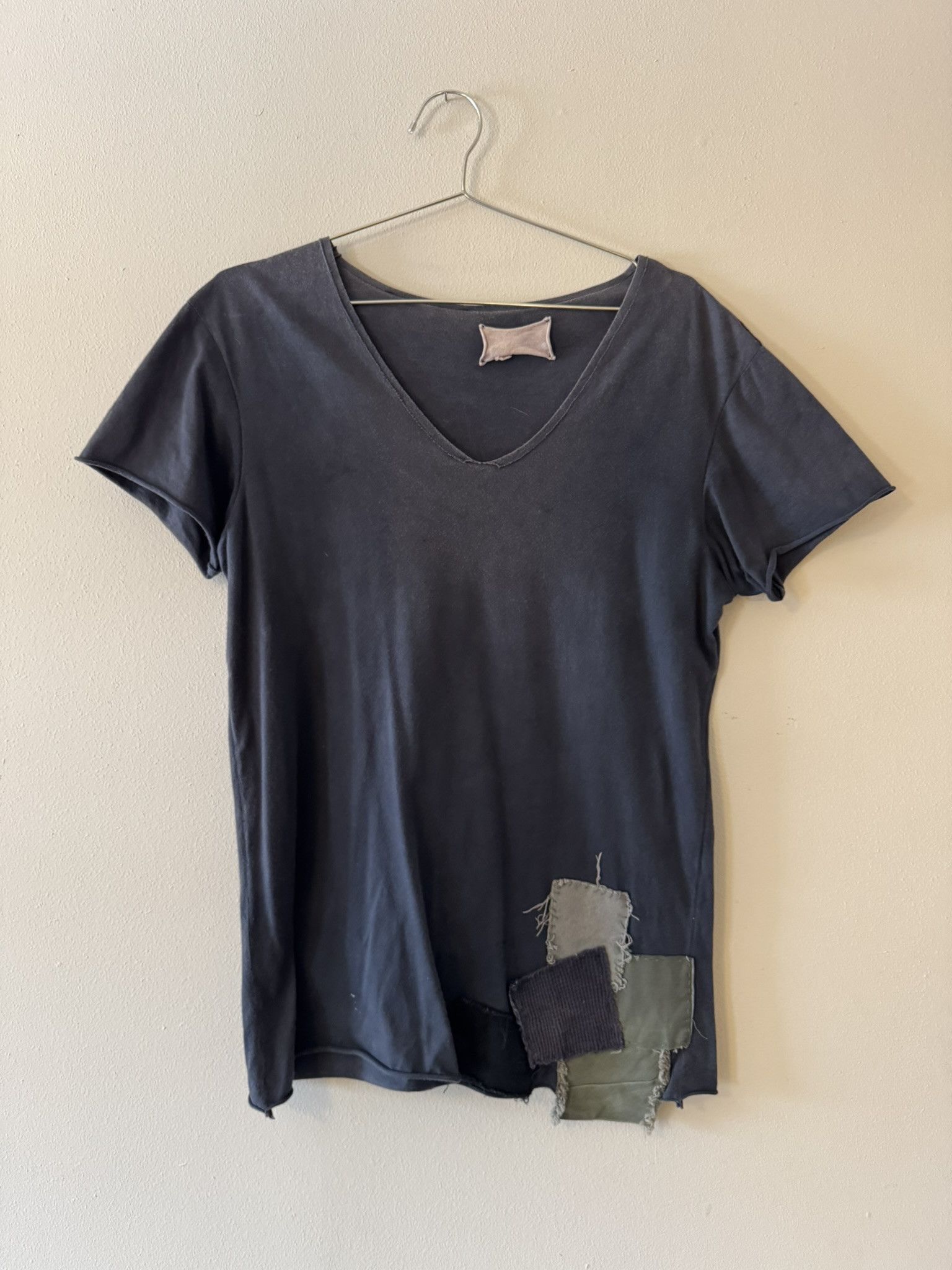 Greg Lauren v-neck tee with patchwork Size US S / EU 44-46 / 1 - 1 Thumbnail