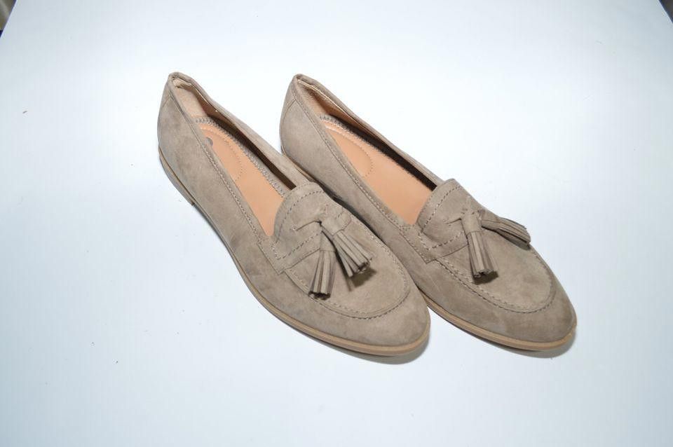 Designer Women's Beige Tassel Loafers - Size 10 by Dressbarn Size US 10 / IT 40 - 4 Thumbnail