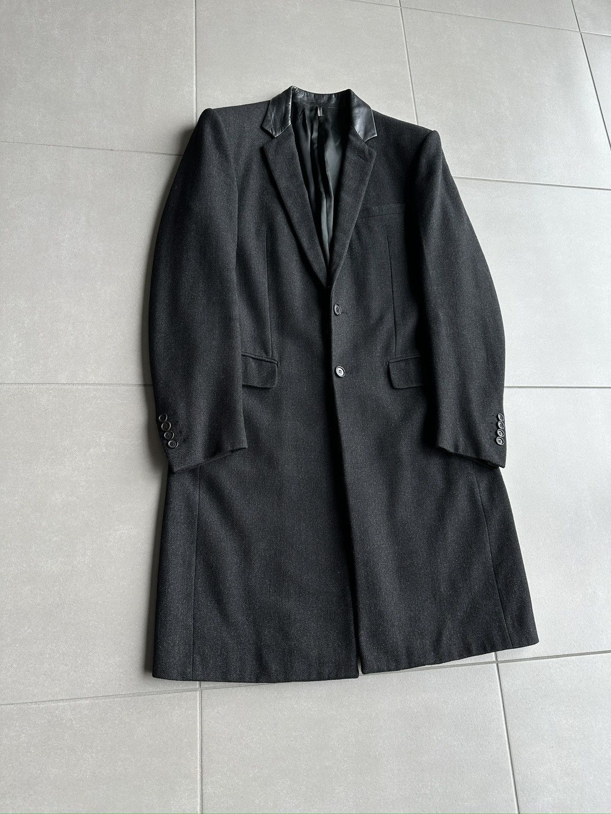 Dior × Hedi Slimane Dior Homme AW01 “Solitaire” lambskin collar wool long coat Size US M / EU 48-50 / 2 - 5 Thumbnail