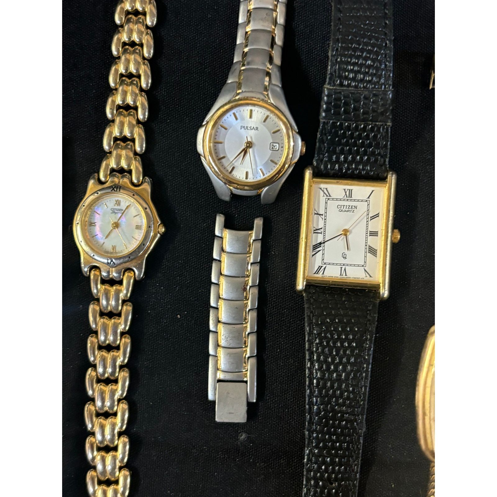 Seiko Watch Lot! 15 Men’s and Women’s Watches! Parts/Repair. Size ONE SIZE - 6 Thumbnail