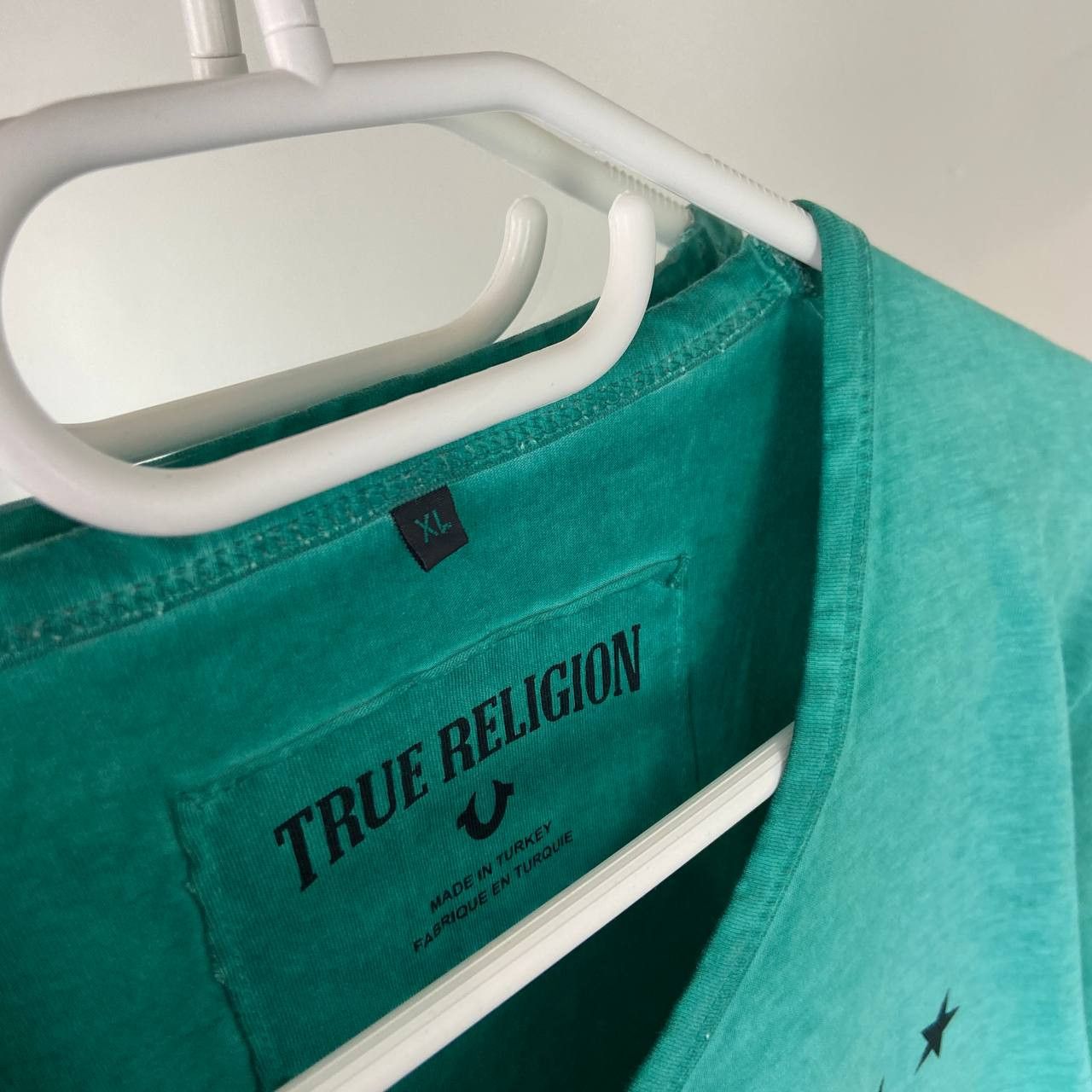 True Religion True Religion Vintage Big Logo V-Neck T-Shirt Size US XL / EU 56 / 4 - 4 Thumbnail