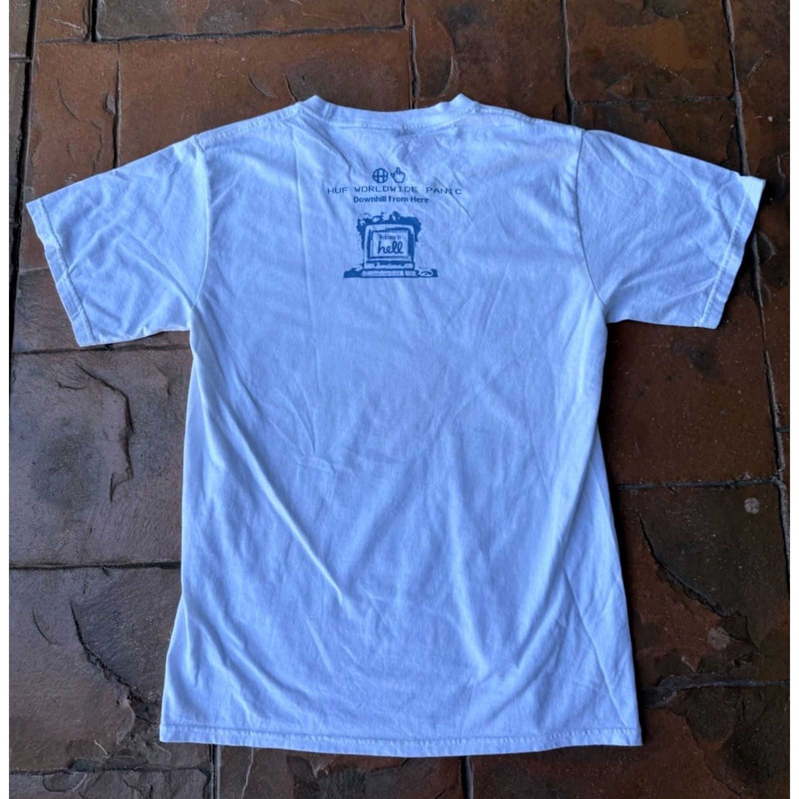 Huf VINTAGE HUF Worldwide Panic T-Shirt Small White Grunge Crew Neck Short Sleeve Men Science X? Size US S / EU 44-46 / 1 - 3 Thumbnail