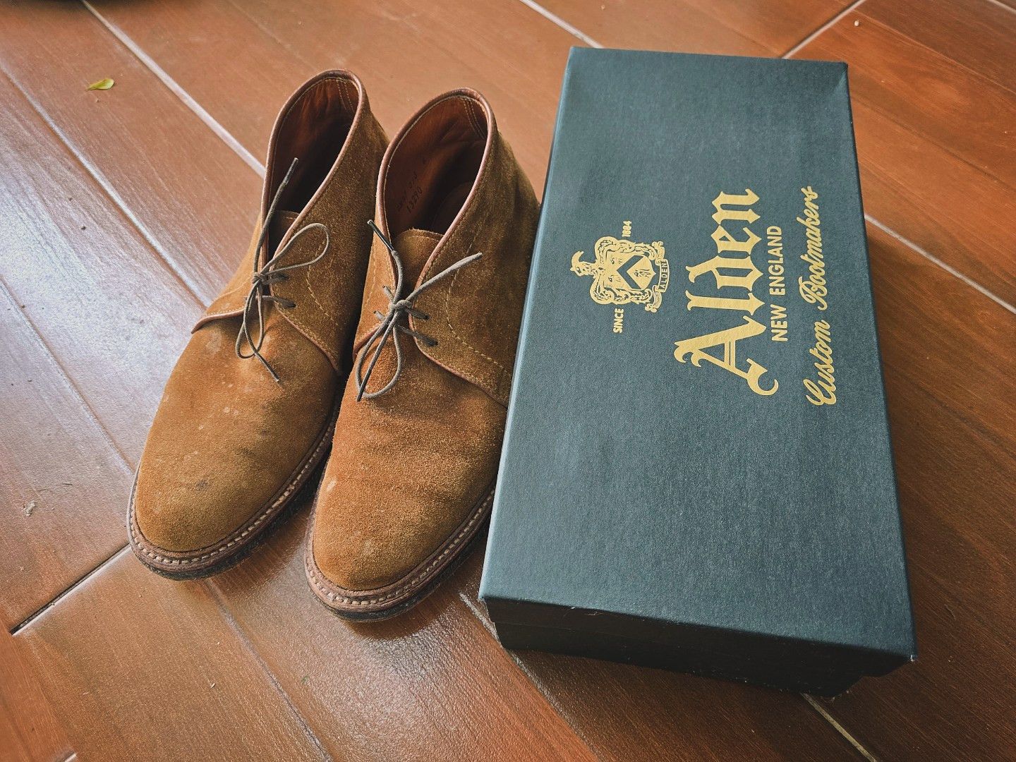 Alden × J.Crew Alden Snuff Suede Chukka for J.crew Size US 9 / EU 42 - 1 Thumbnail