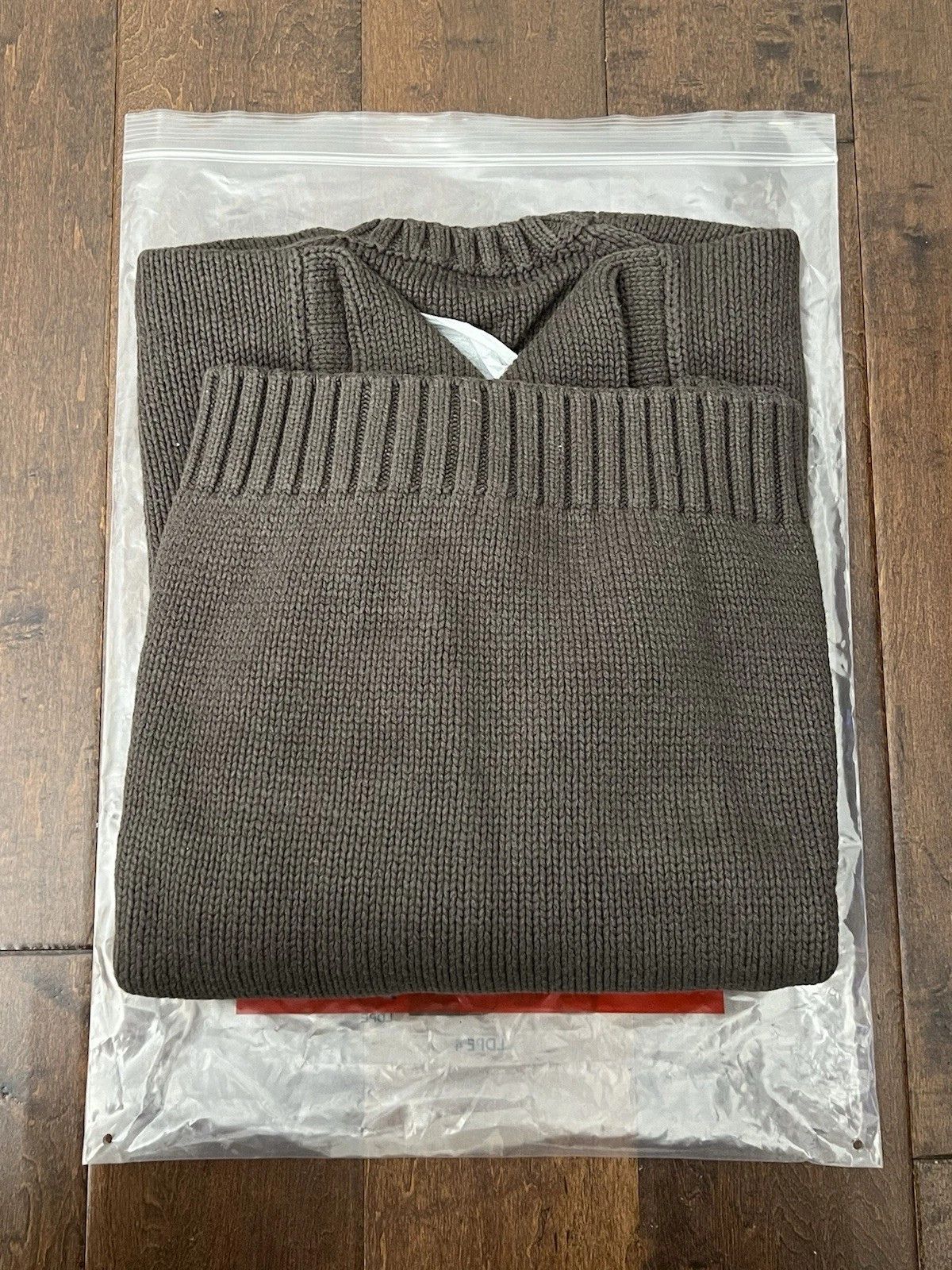 Supreme Supreme SS25 Tonal Applique Knit Sweater Brown Size XL New Size US XL / EU 56 / 4 - 3 Thumbnail