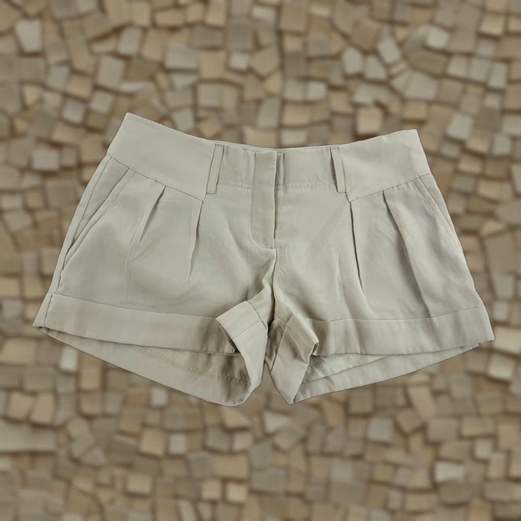 Express Express Shorts Women's Size 2 Tan Silky Hook and Eye Buttoned back Pockets Express Shorts Womens Size 2 Tan Silky Hook & Eye Buttoned back Pockets Size 26" / US 2 / IT 38 - 1 Thumbnail