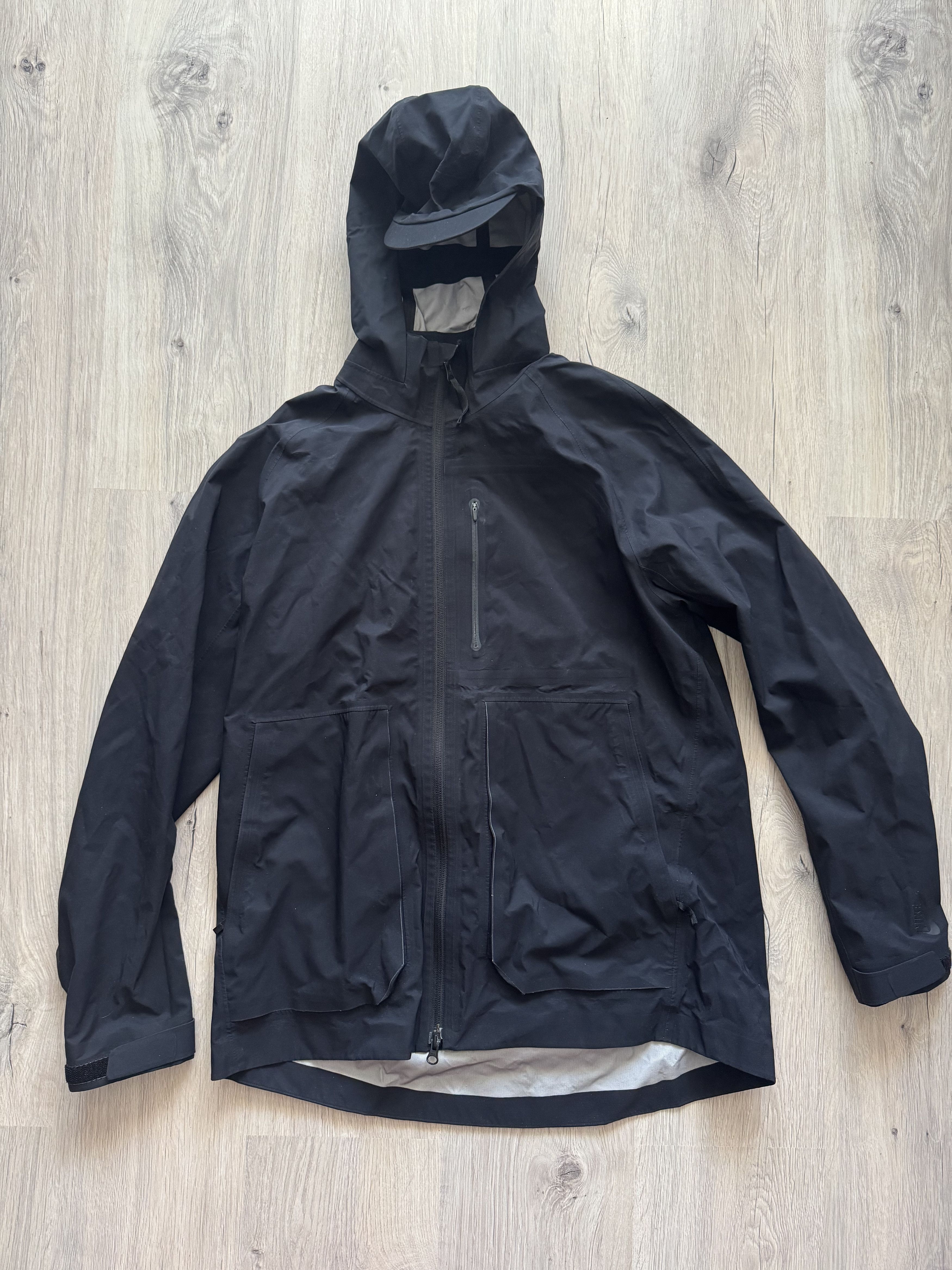 Nike lab Essentials Hooded Lightweight Jacket acg gore-tex