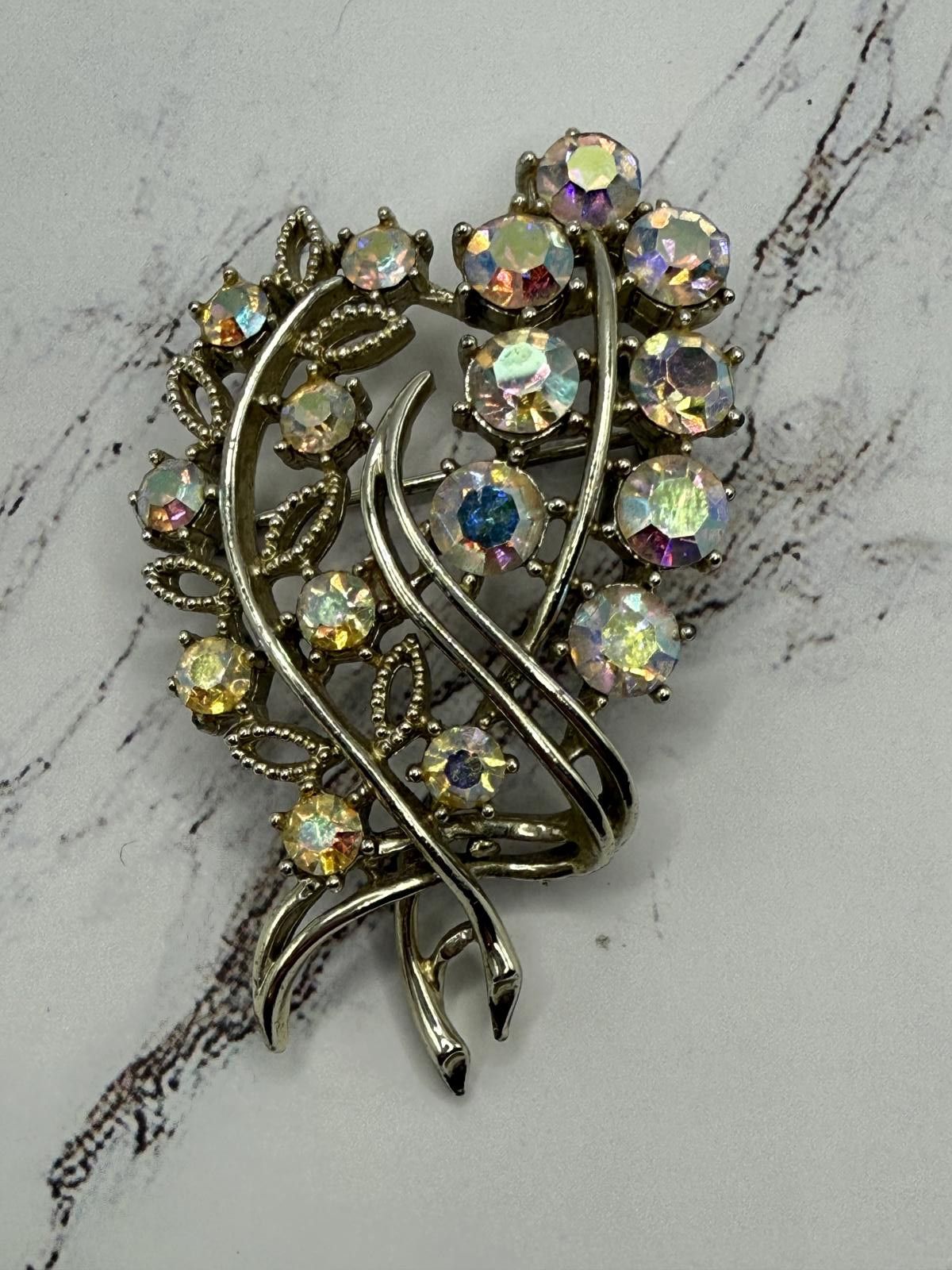 Other Aurora Borealis Crystal Brooch Shine Like a Disco Ball Size ONE SIZE - 1 Thumbnail