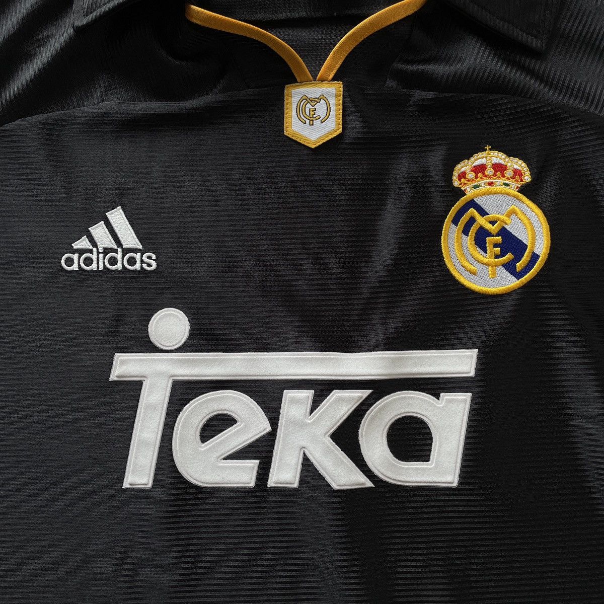 Adidas Vintage Real Madrid Away Jersey Shirt Rare 1999/2001 size XL Size US XL / EU 56 / 4 - 3 Thumbnail