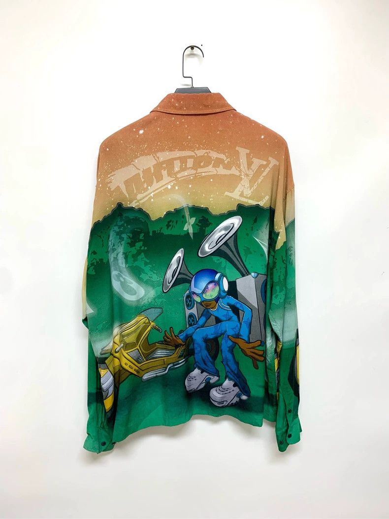 Louis Vuitton Louis Vuitton Alien Stereo Print Shirt Size US XL / EU 56 / 4 - 8 Thumbnail