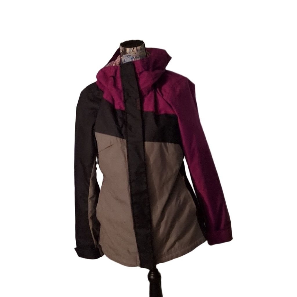 Dakine Women's Tandy Jacket Plum / Black Size Medium Dakine 10k Size M / US 6-8 / IT 42-44 - 1 Thumbnail