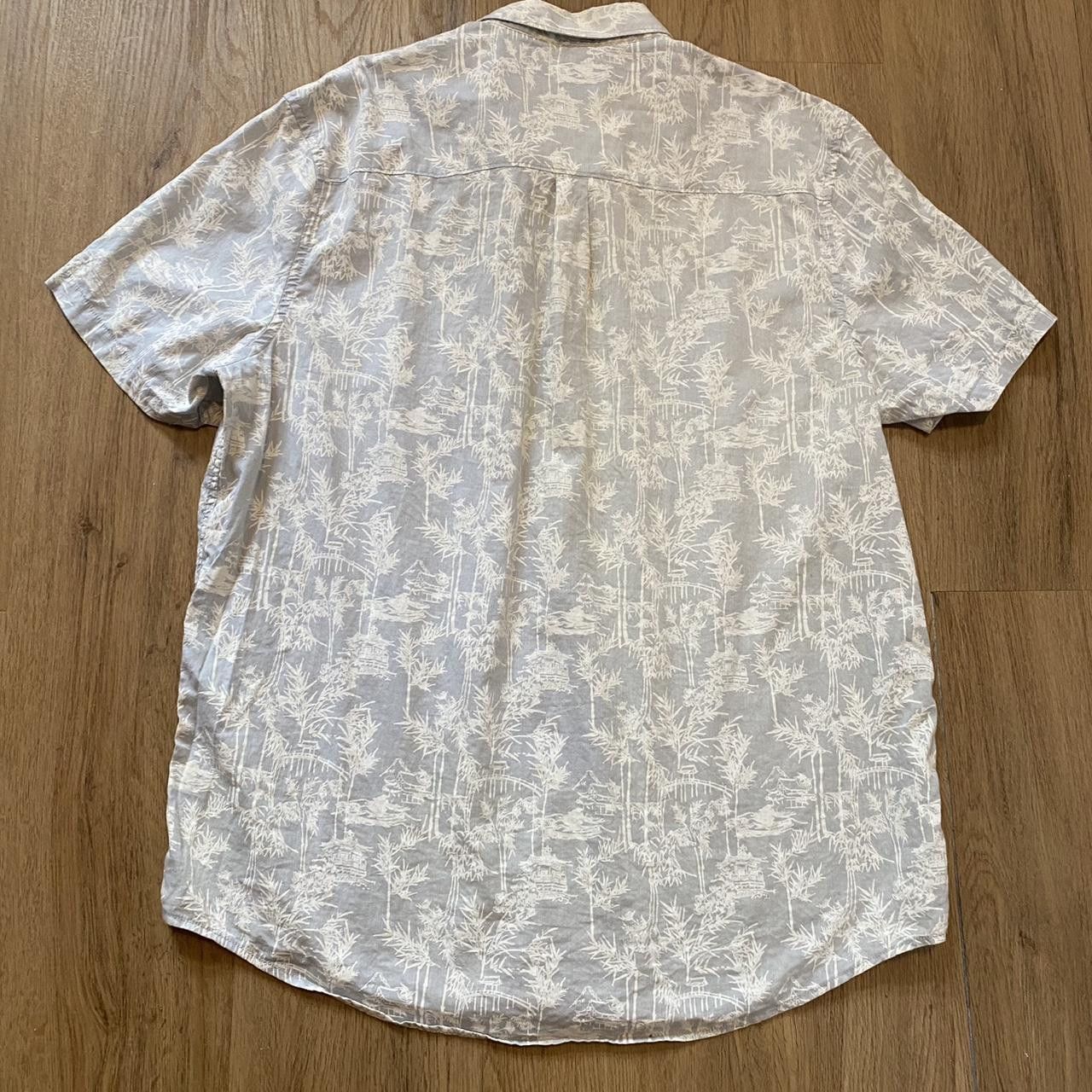 Other Short sleeve shirt with a floral pattern in white Size US XL / EU 56 / 4 - 2 Thumbnail