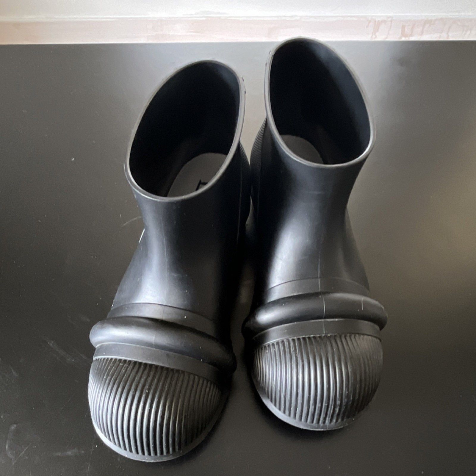 Loewe Loewe Black Rubber Ankle Rain Boots Size US 9 / EU 42 - 7 Thumbnail
