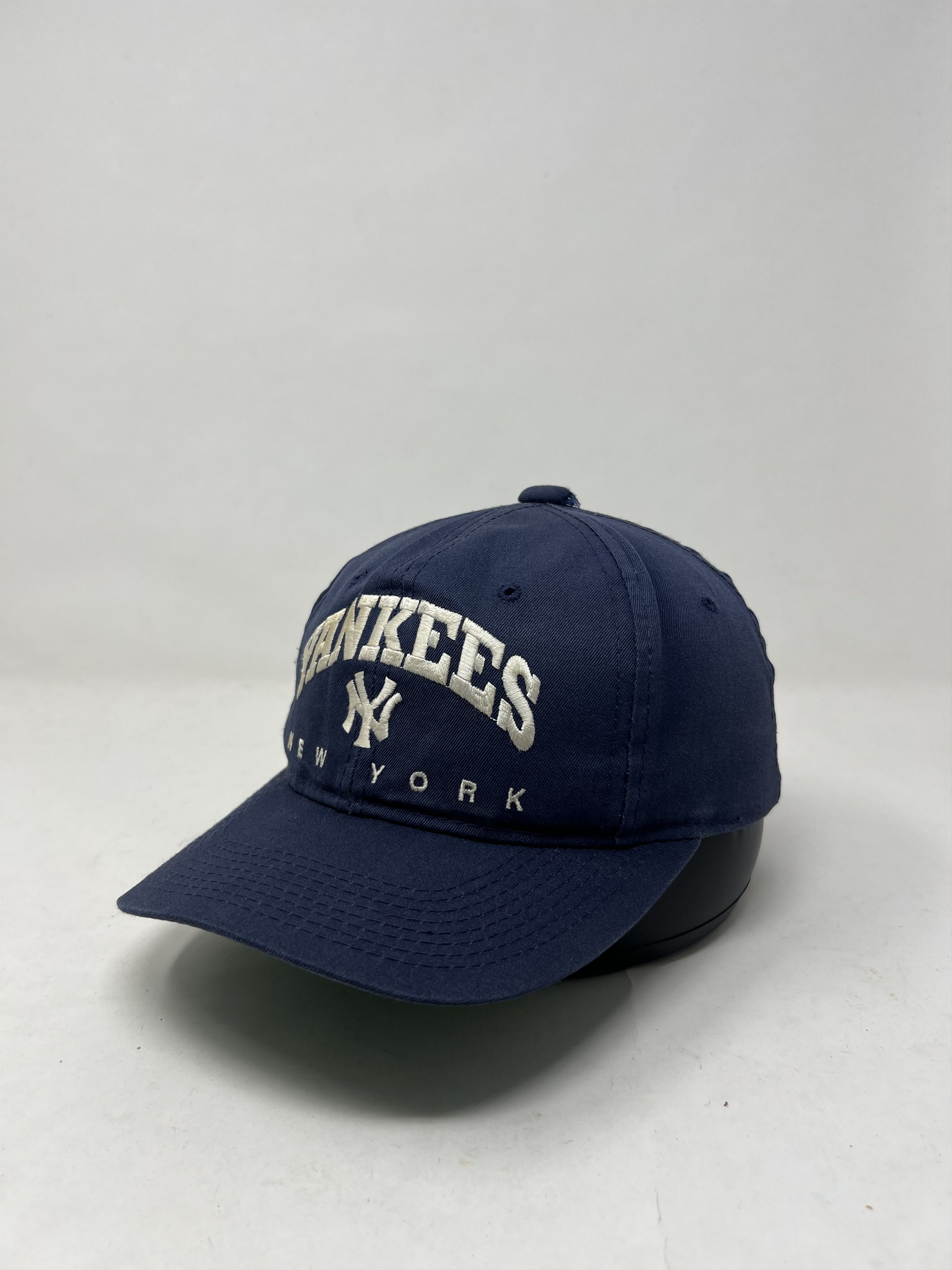 Vintage Vintage New York Yankees Young an Hat Size ONE SIZE - 1 Thumbnail