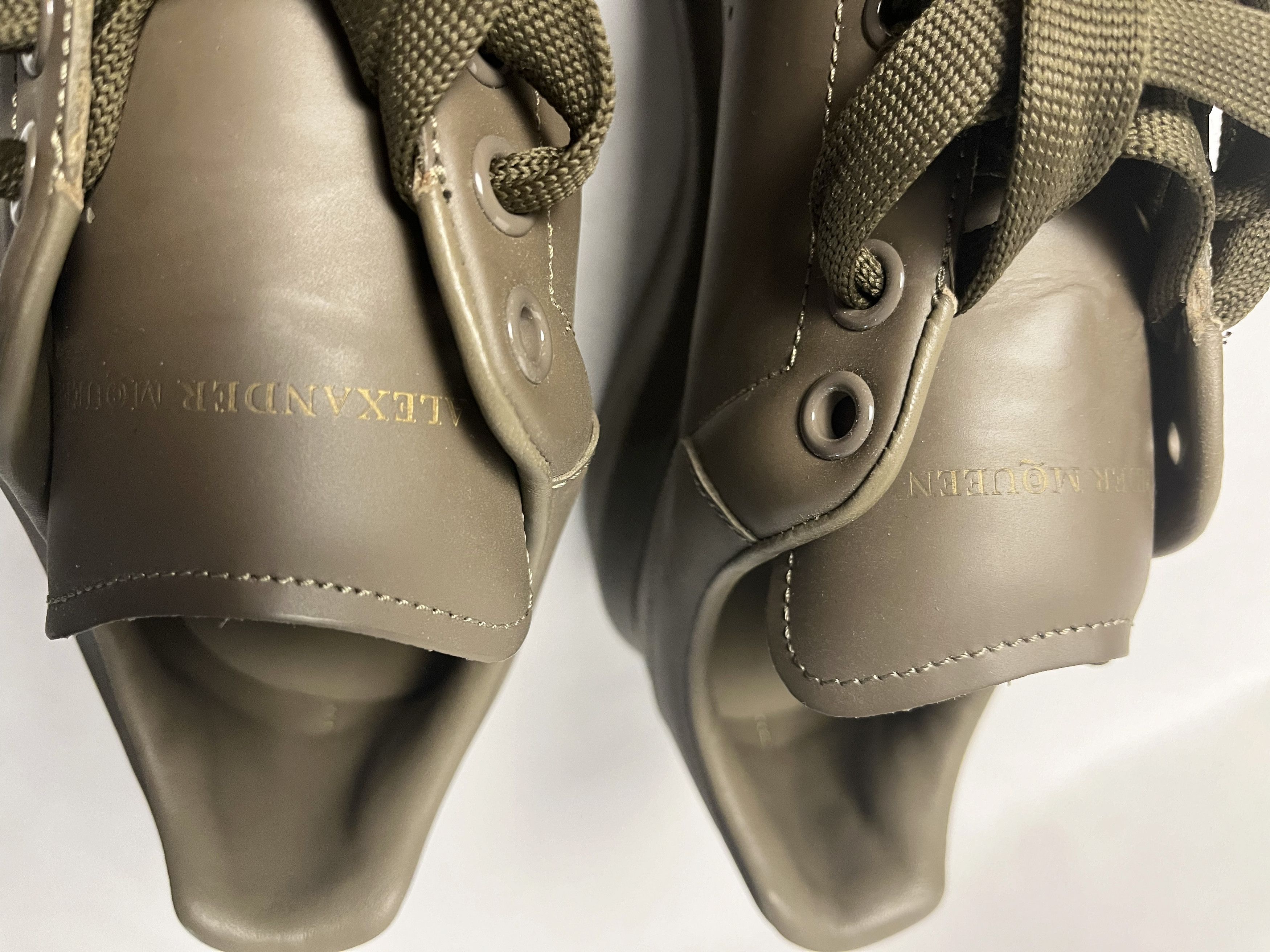 Alexander McQueen NEW - Alexander McQueen - Larry Oversized sneakers in Khaki Size US 9 / EU 42 - 13 Thumbnail
