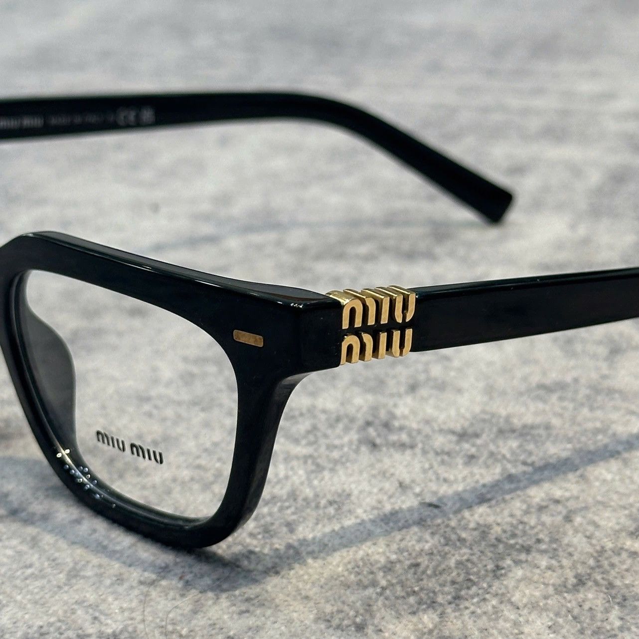 Miu Miu MIU MIU 0MU 07XV 16K1O1 Size ONE SIZE - 2 Thumbnail