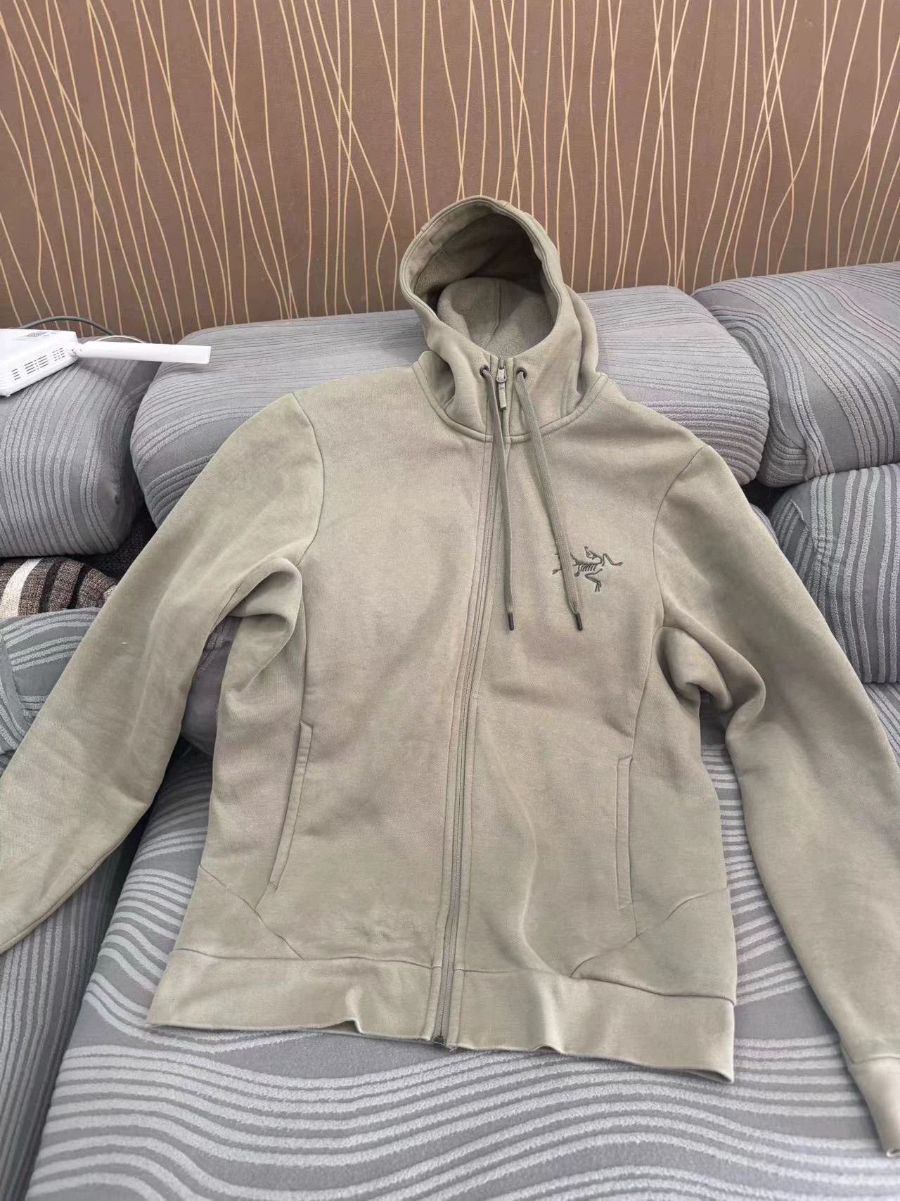 Arc'teryx Beige Zip-Up Hooded Sweatshirt Size US S / EU 44-46 / 1 - 1 Thumbnail