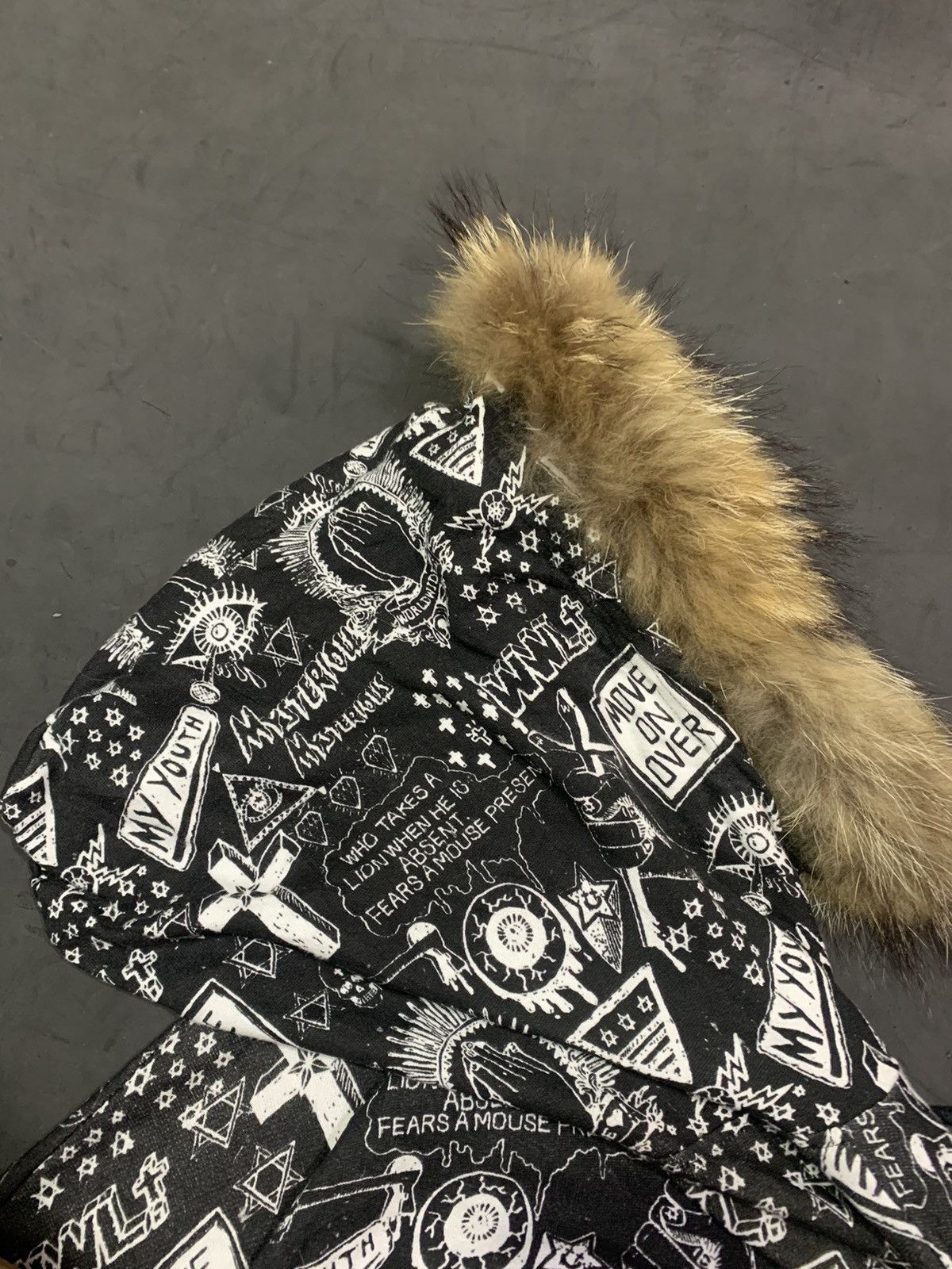 Japanese Brand 💸BINDINGOFFER💸World Wide Love furhoodie allover printed Size US L / EU 52-54 / 3 - 10 Thumbnail