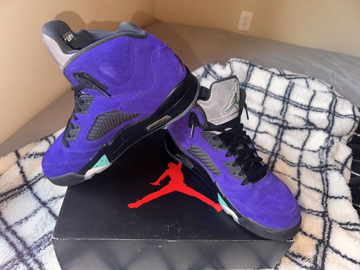 Jordan Brand × Nike Jordan 5 Alternate Grapes Size US 9 / EU 42 - 7 Thumbnail