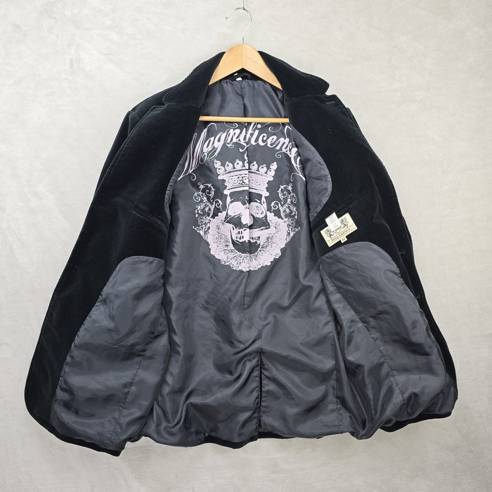Juicy Couture Juicy Couture Black Velvet Jacket Sz 44 IMagnificent Skull Size M / US 6-8 / IT 42-44 - 5 Thumbnail
