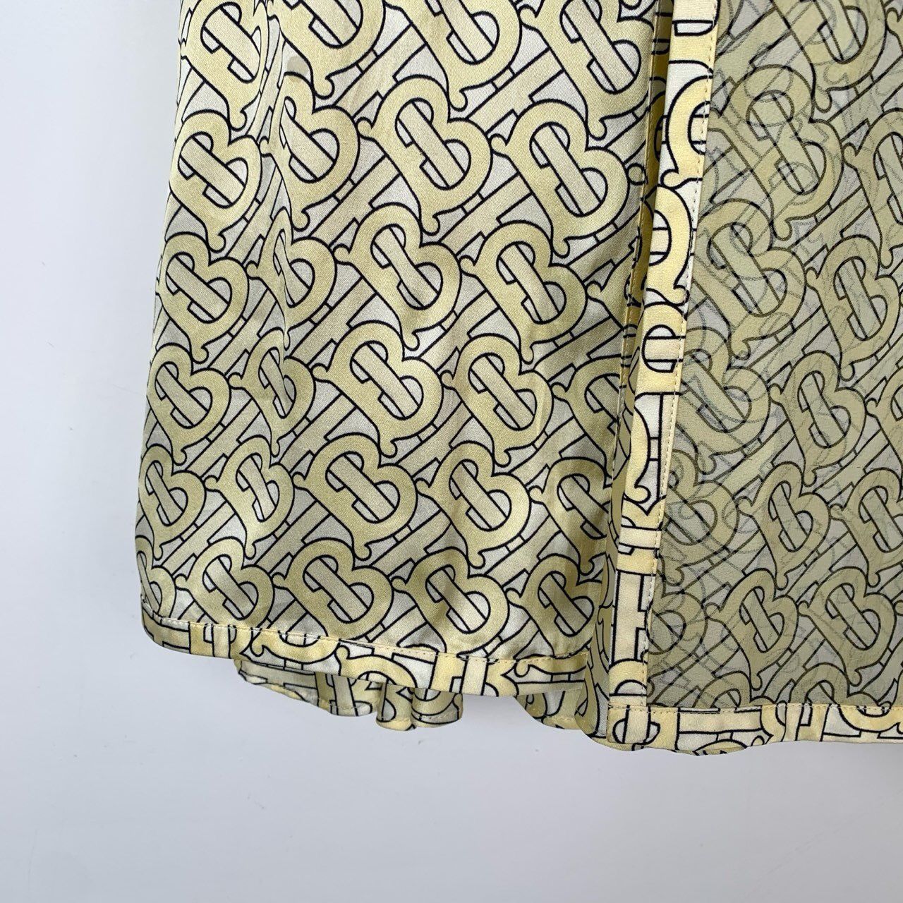 Burberry Burberry Womens Logo Print Silk Skirt Light Yellow Multi-Pan Size 38" / US 16 / IT 52 - 4 Thumbnail