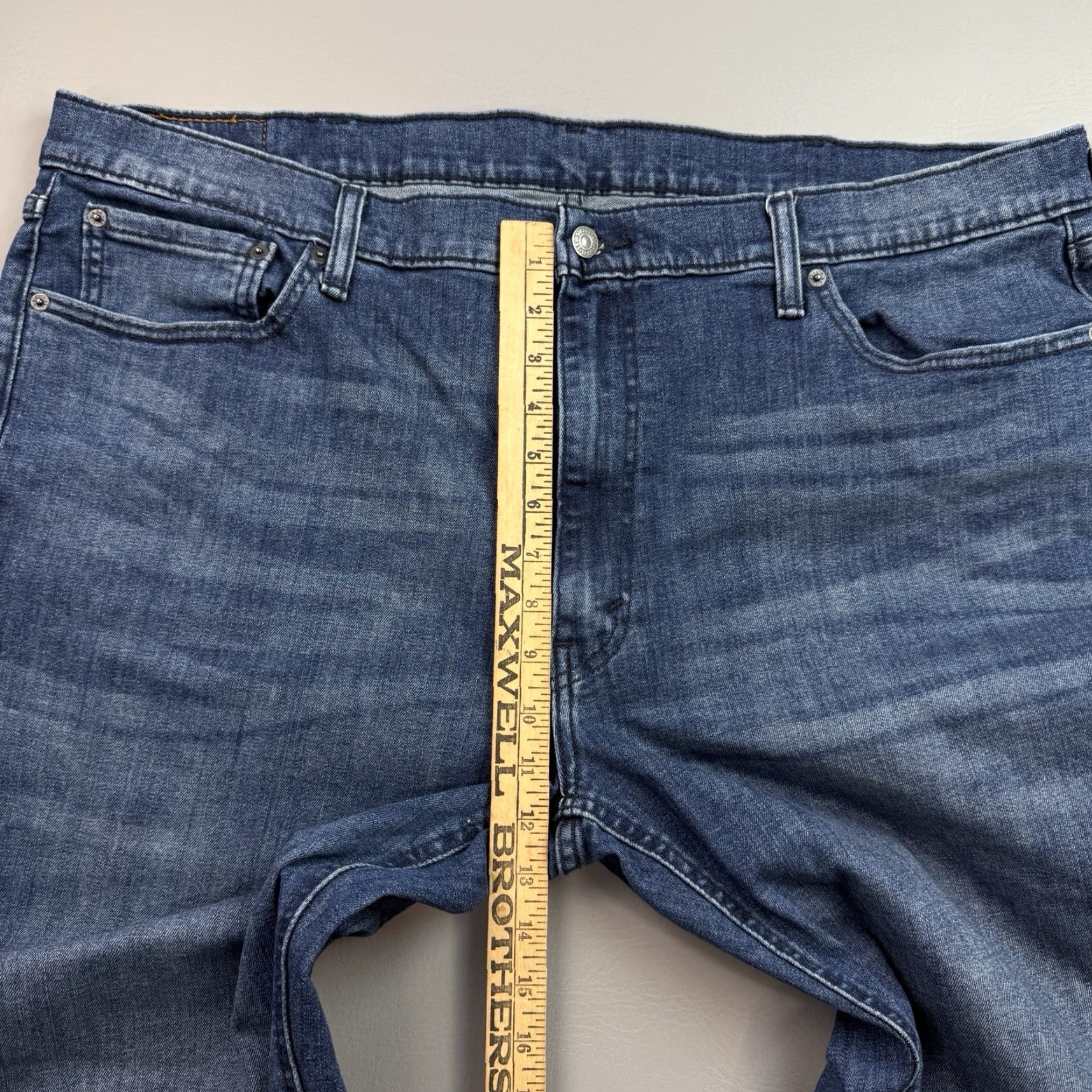 Levi's Levi's 541 Jeans Mens 42x32 Dark Wash Denim Athletic Taper Stretch Casual Jeans Mens Blue 90s Retro USA Jeans Size US 42 / EU 58 - 6 Thumbnail