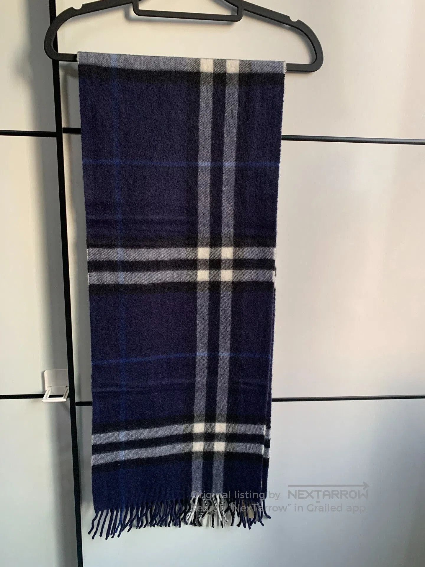Burberry Burberry Classic Check Cashmere Scarf. Size ONE SIZE - 6 Thumbnail